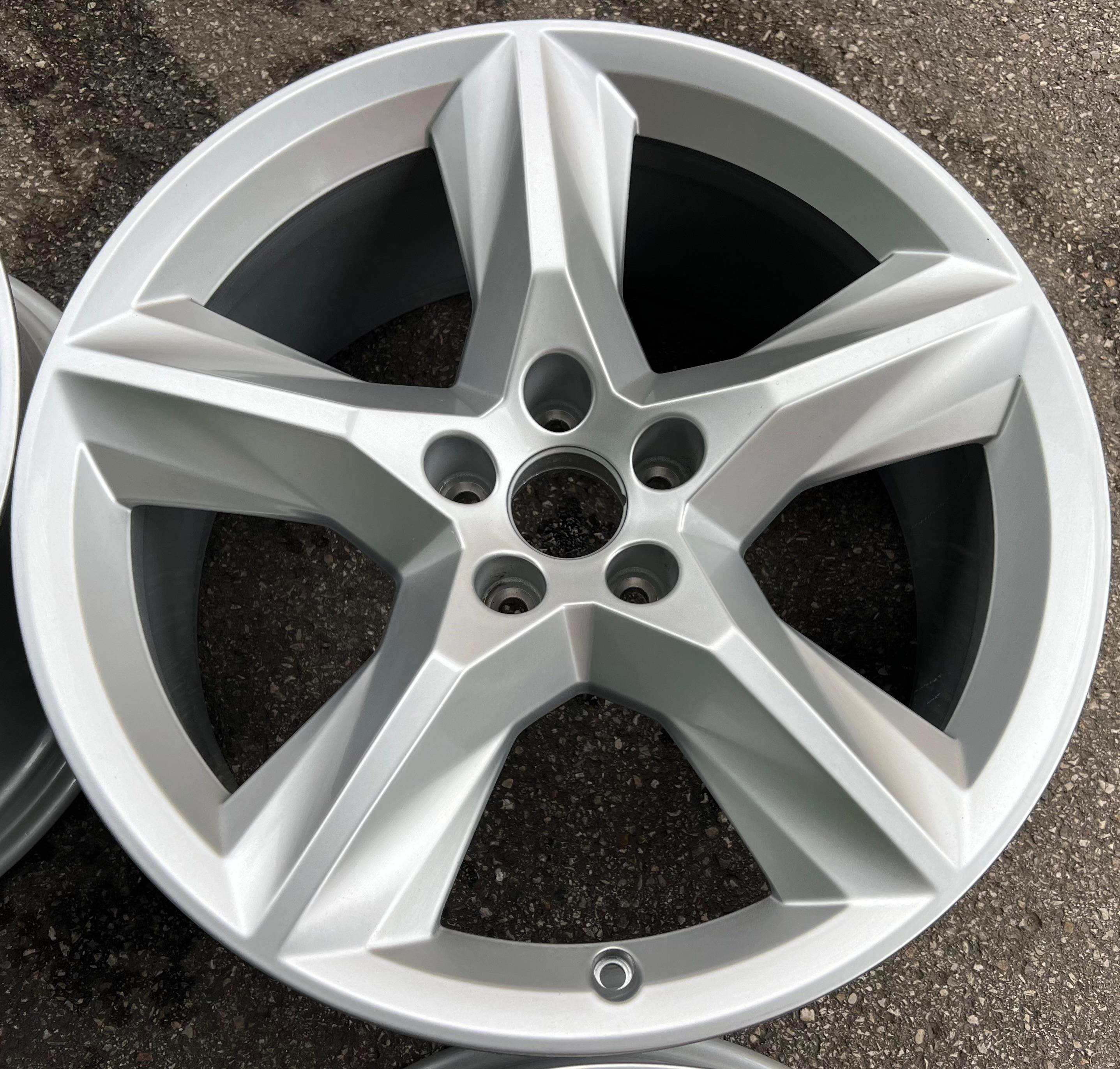 4 ORIGINAL 19" ALUFELGEN AUDI Q7 4M 4M0601025F 8x19 ET28 FREIHAUS