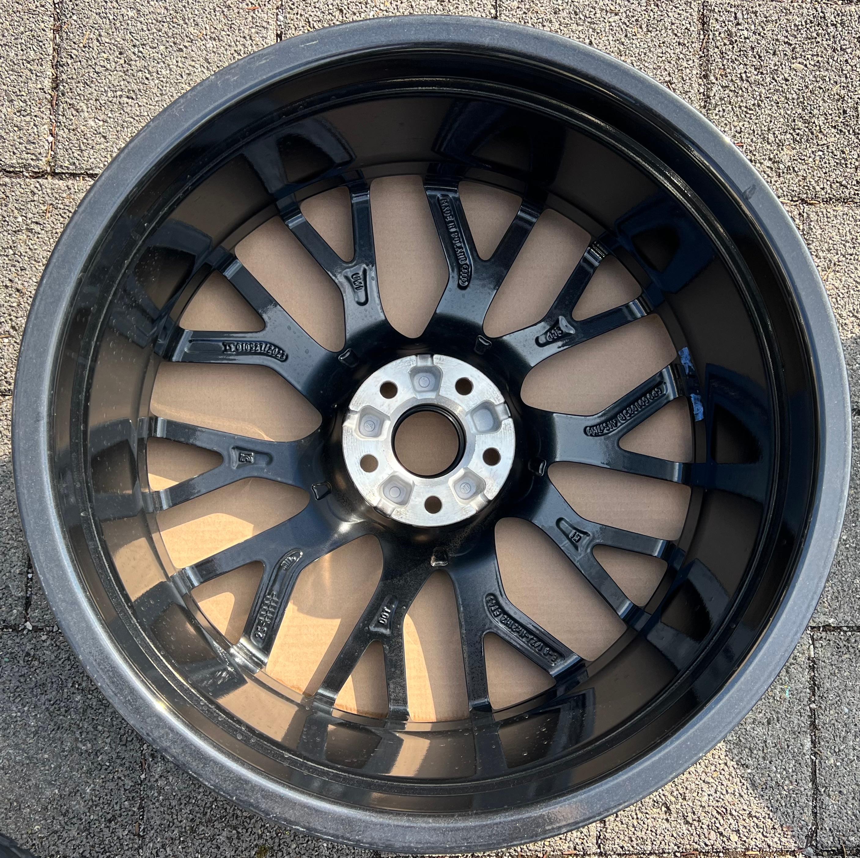 1 cerchio in lega originale da 21" per Audi A6 S6 Avant C9 4P 4P0601025R 8,5x21 ET43