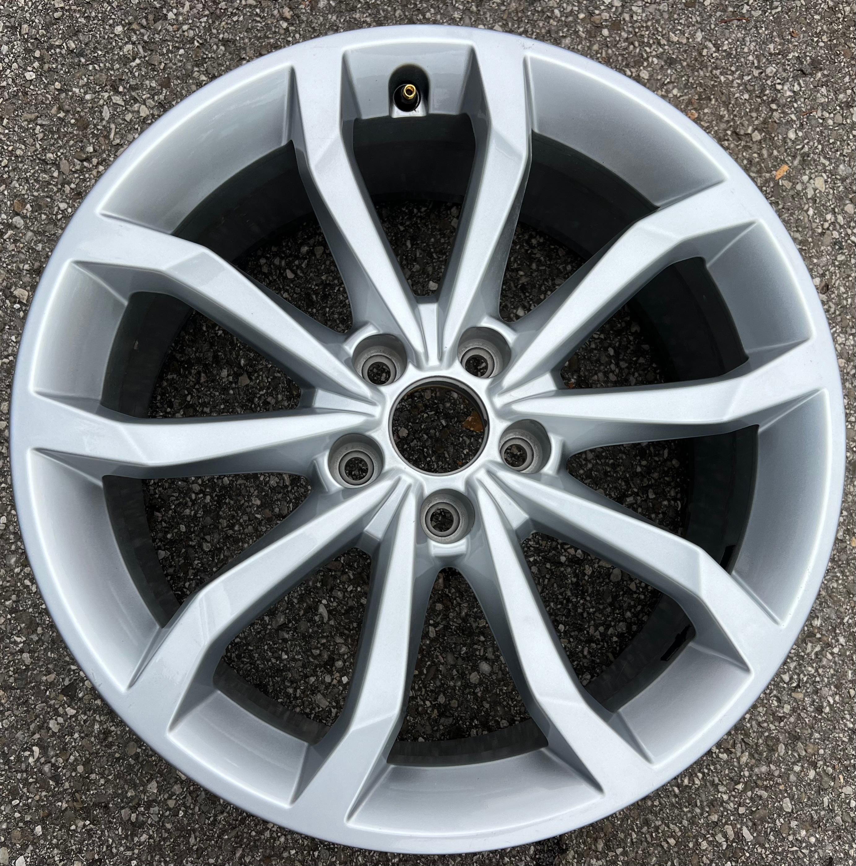 1 X ORIGINAL 18" ALUFELGE FELGE AUDI A4 8W 8W0601025H 8x18 ET40 FREIHAUS