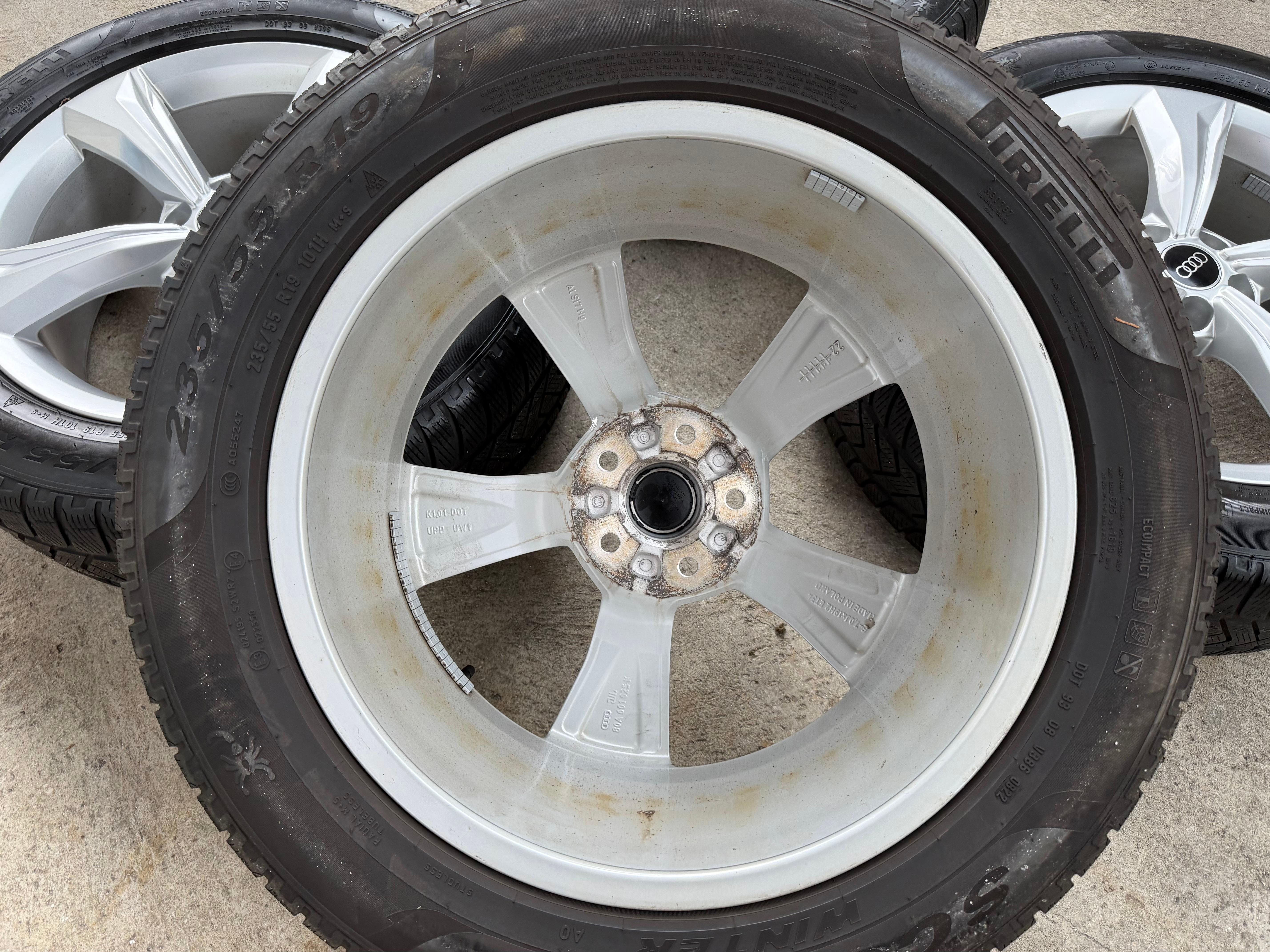 4 Original 19" Alu Winterräder Audi Q5 SQ5 FY 80A601025K 235/55R19 101H Pirelli