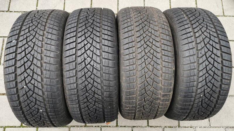 4 x 215/45R16 90V Winterreifen Goodyear Ultra Grip Performance 7,5-8mm 2018