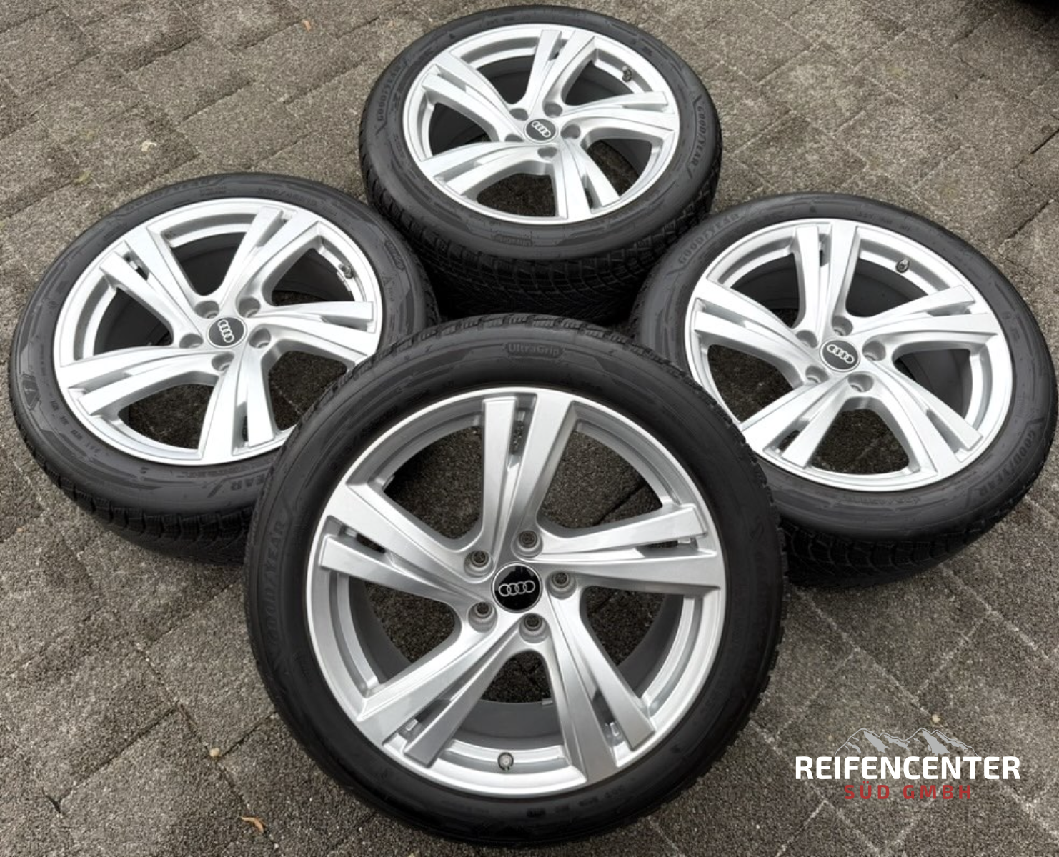 4 RUEDAS DE ALEACIÓN ORIGINALES DE INVIERNO DE 18" AUDI A5 S5 FU2 B10 8B3601025C 235/45R18 98H 2024