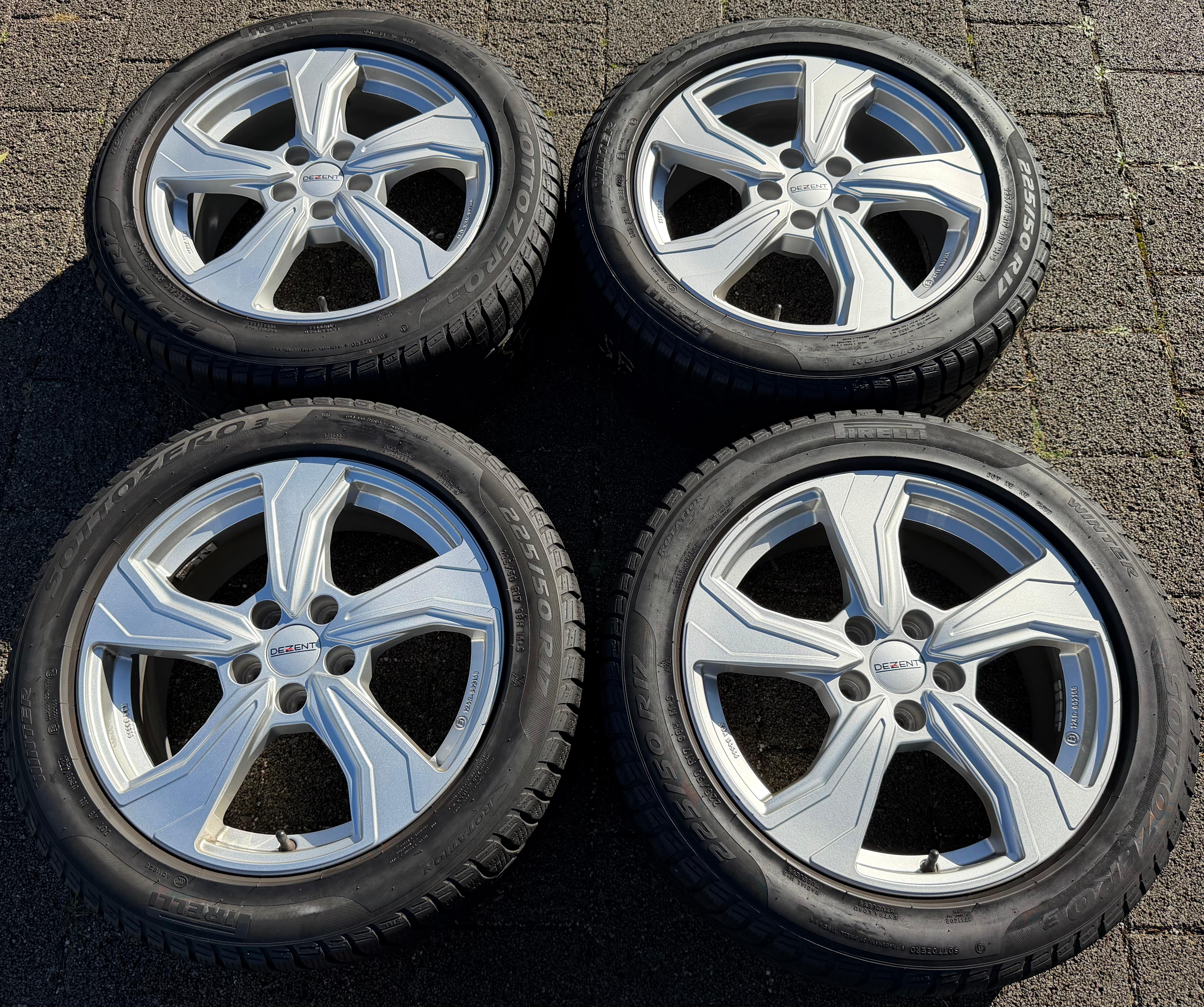 4 Alu 17" Winterräder Volvo S60 V60 V60 Cross Country S80 225/50R17 98H Pirelli