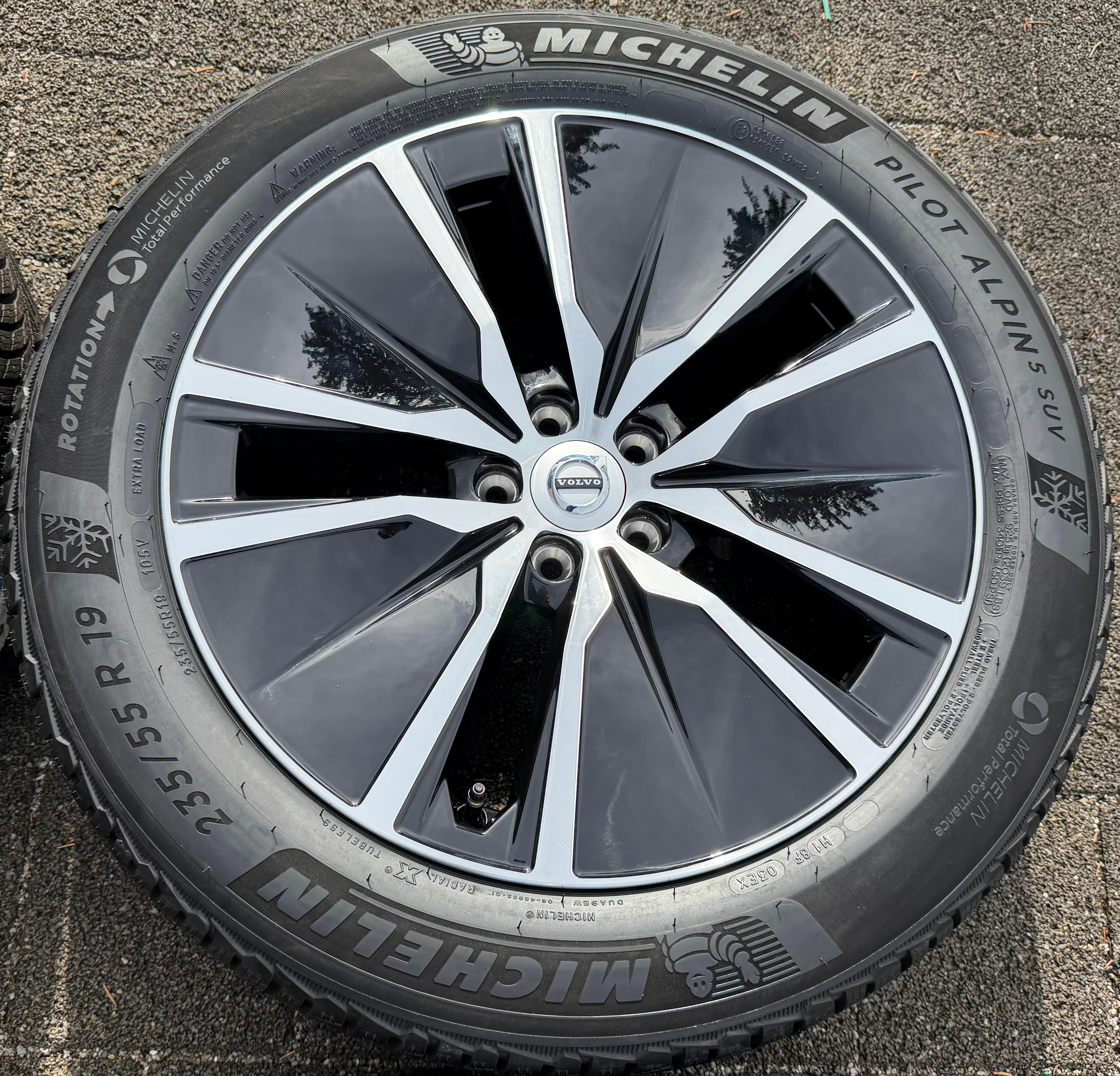 4 ruedas de invierno de aleación originales de 19" para Volvo XC90 II 31680216 235/55R19 105V Michelin