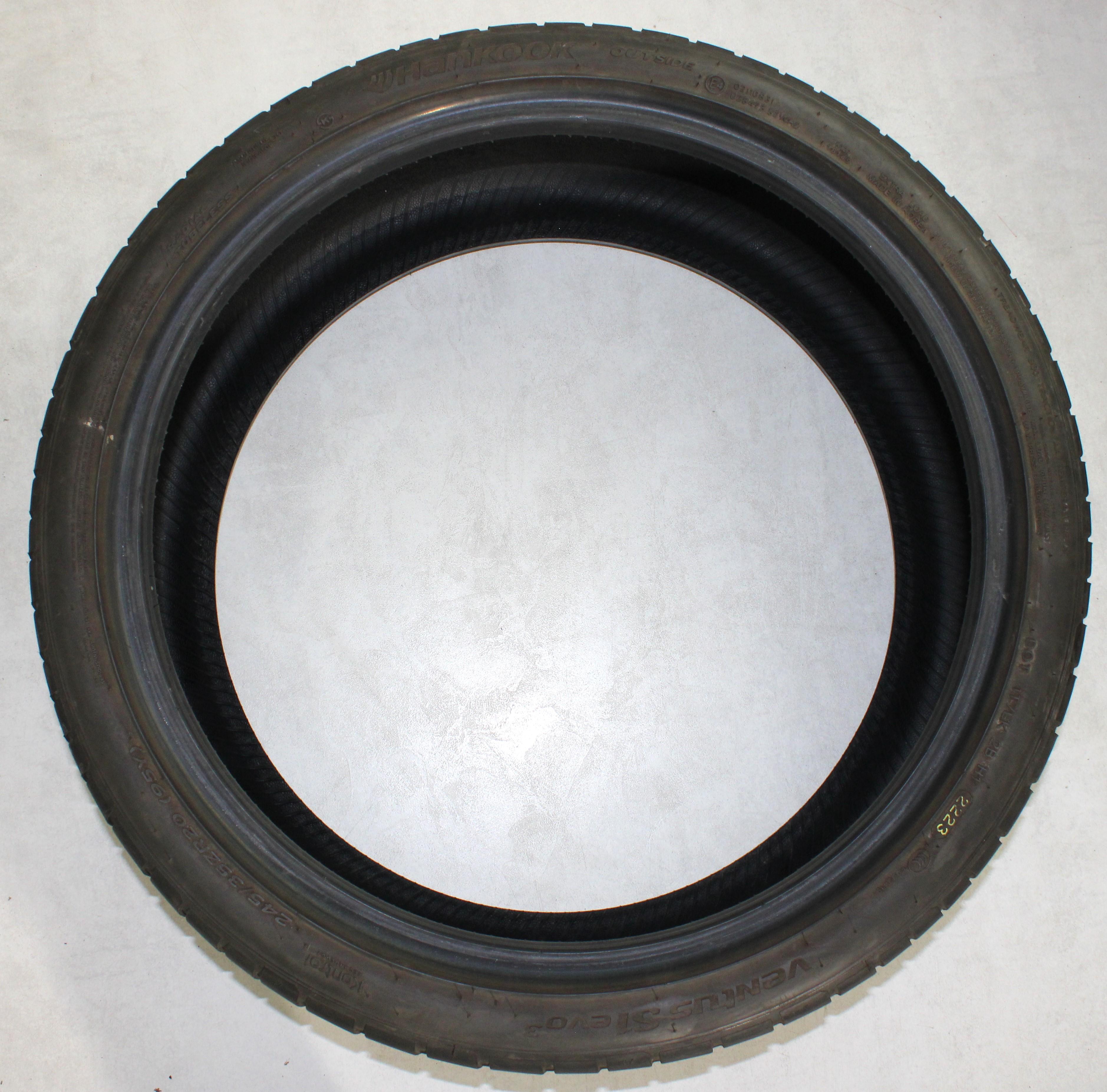 1 x 245/35R20 95Y Sommerreifen Hankook Ventus S1 Evo 3 5-5,5mm 2023