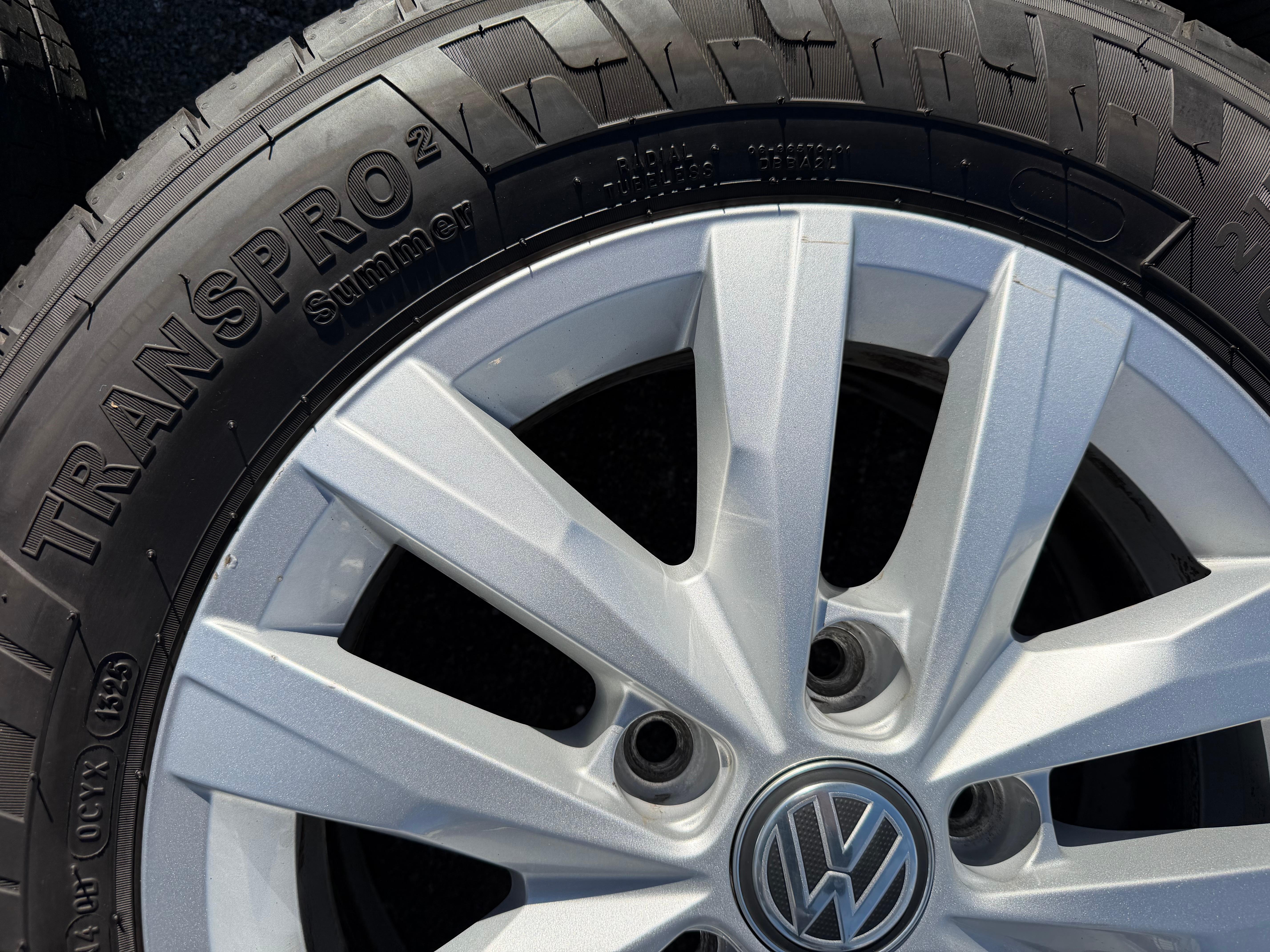 4 ruote estive in lega originali VW Bus T5 T6 T6.1 215/65R16C Clayton 7E0601025N