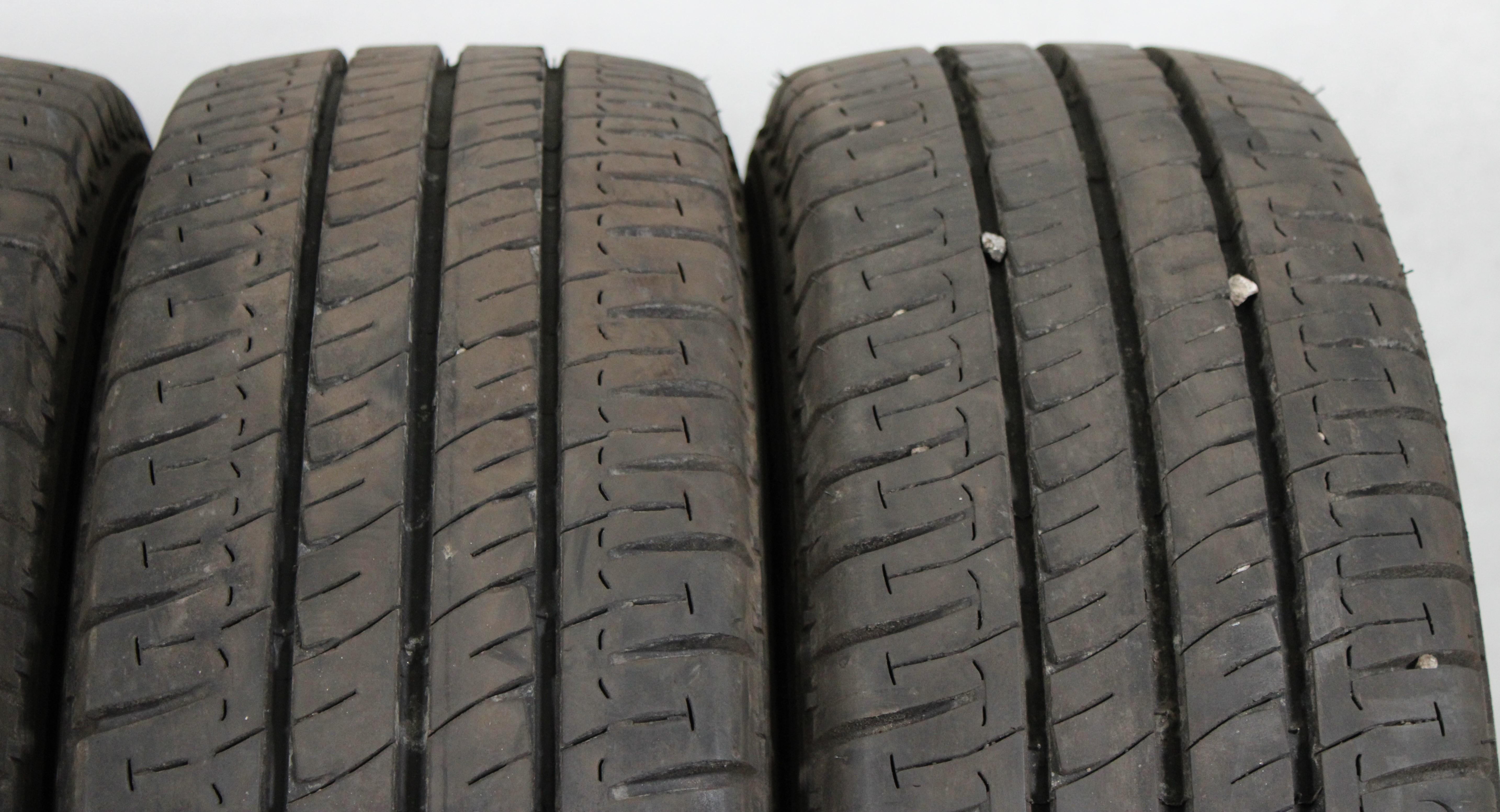 4 x 215/65R16C 109/107T pneumatici estivi Michelin Agilis 8-9mm 2016/2018 consegna gratuita