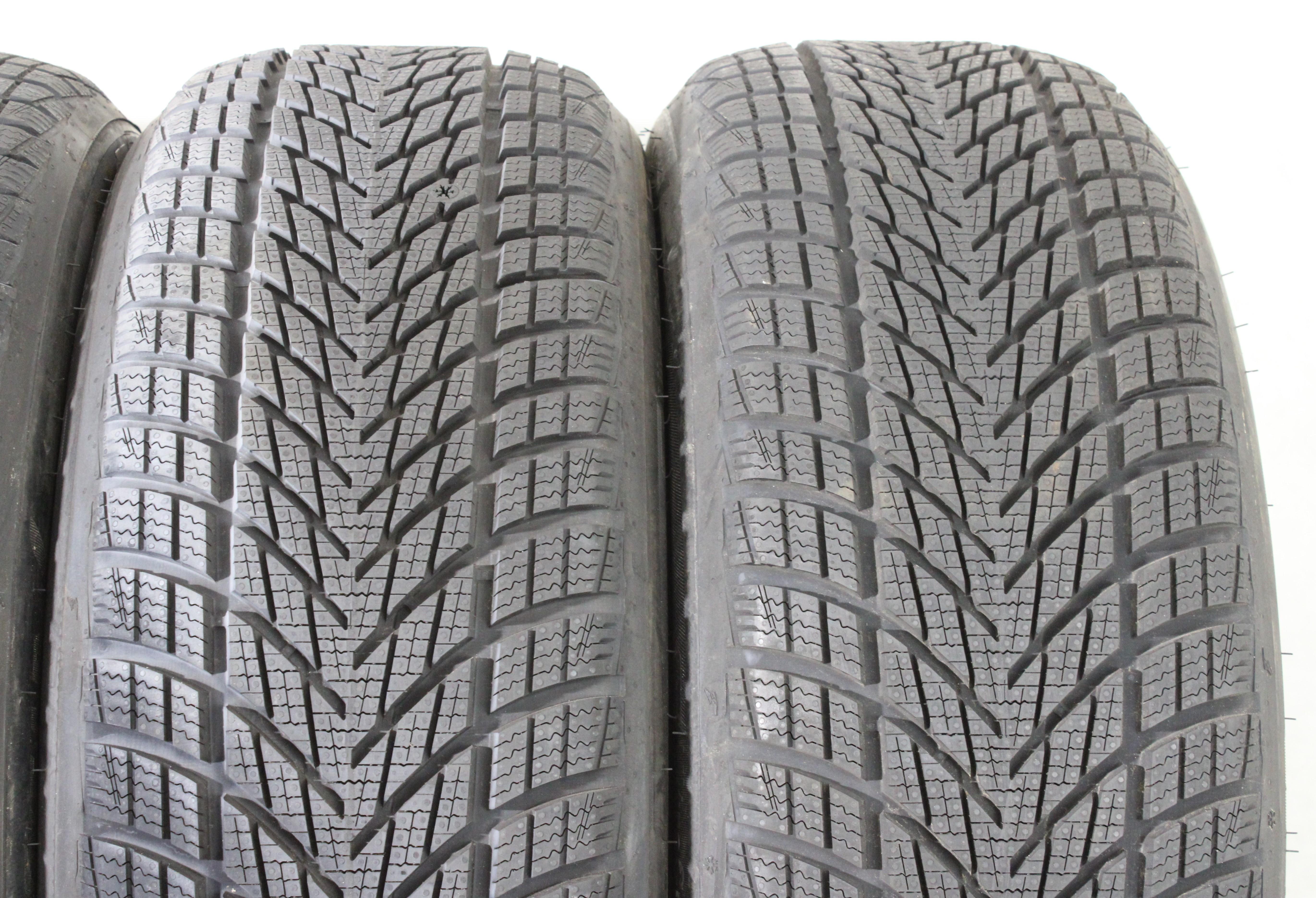 4 pneumatici invernali Goodyear Ultra Grip Performance 3 2023 205/55R17 95H * NUOVI