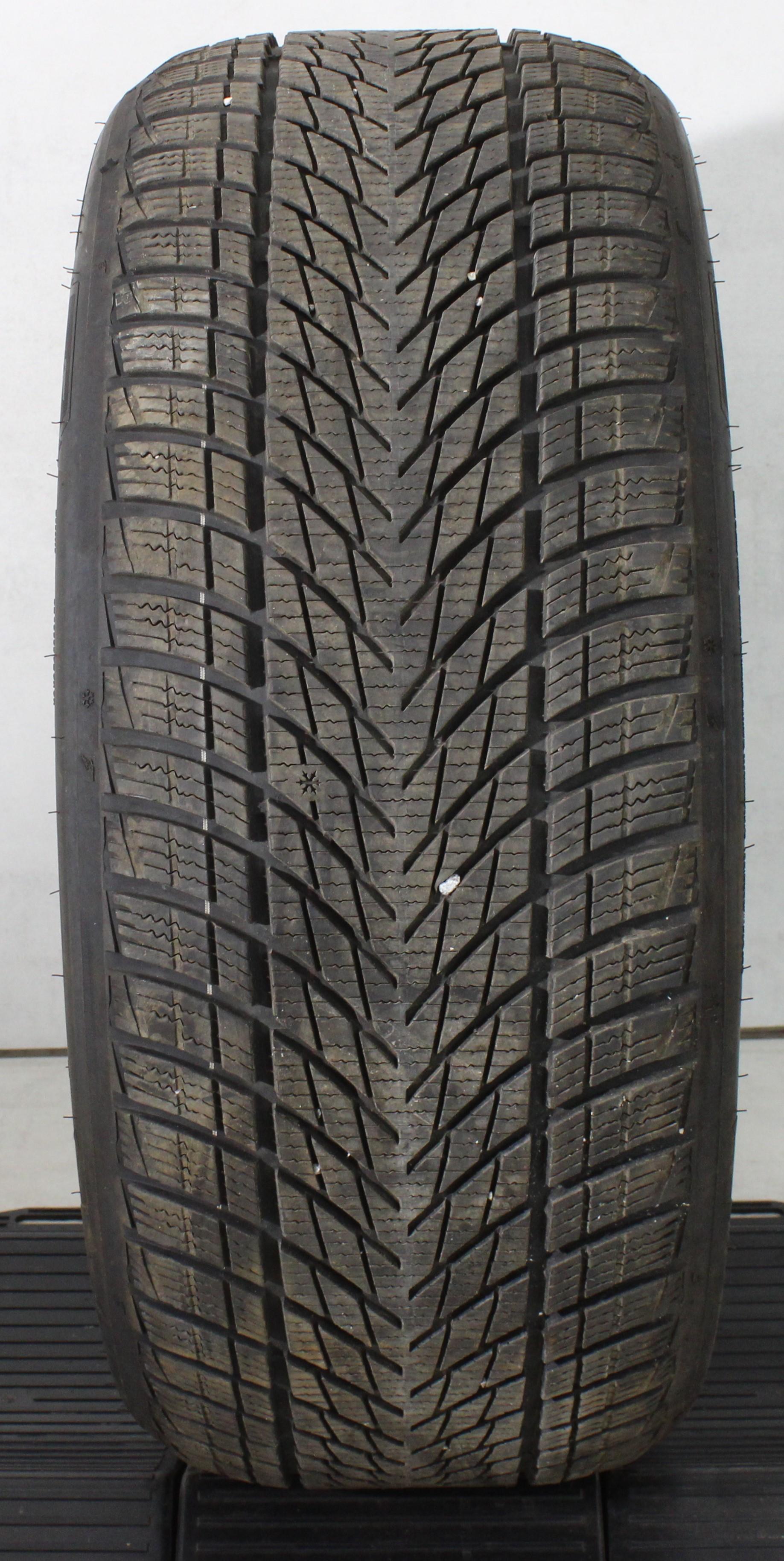 1 x 245/40R19 98H Winterreifen Goodyear Ultra Grip Performance 3 R0 6-6,5mm 2024 XL