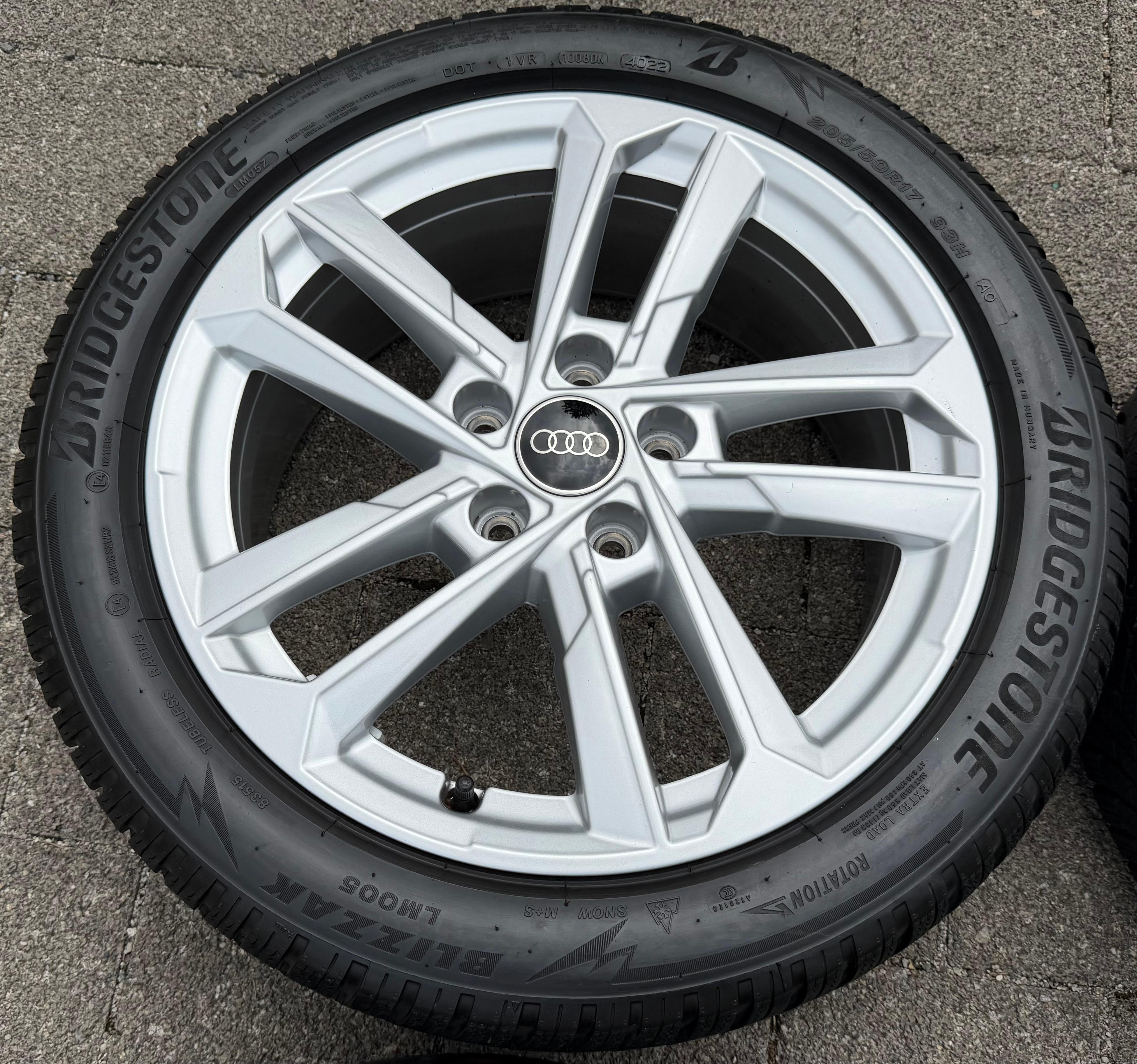 4 Original 17" Alu Winterräder Audi A3 S3 8Y 8Y0601025DH 205/50R17 93H Bridgestone