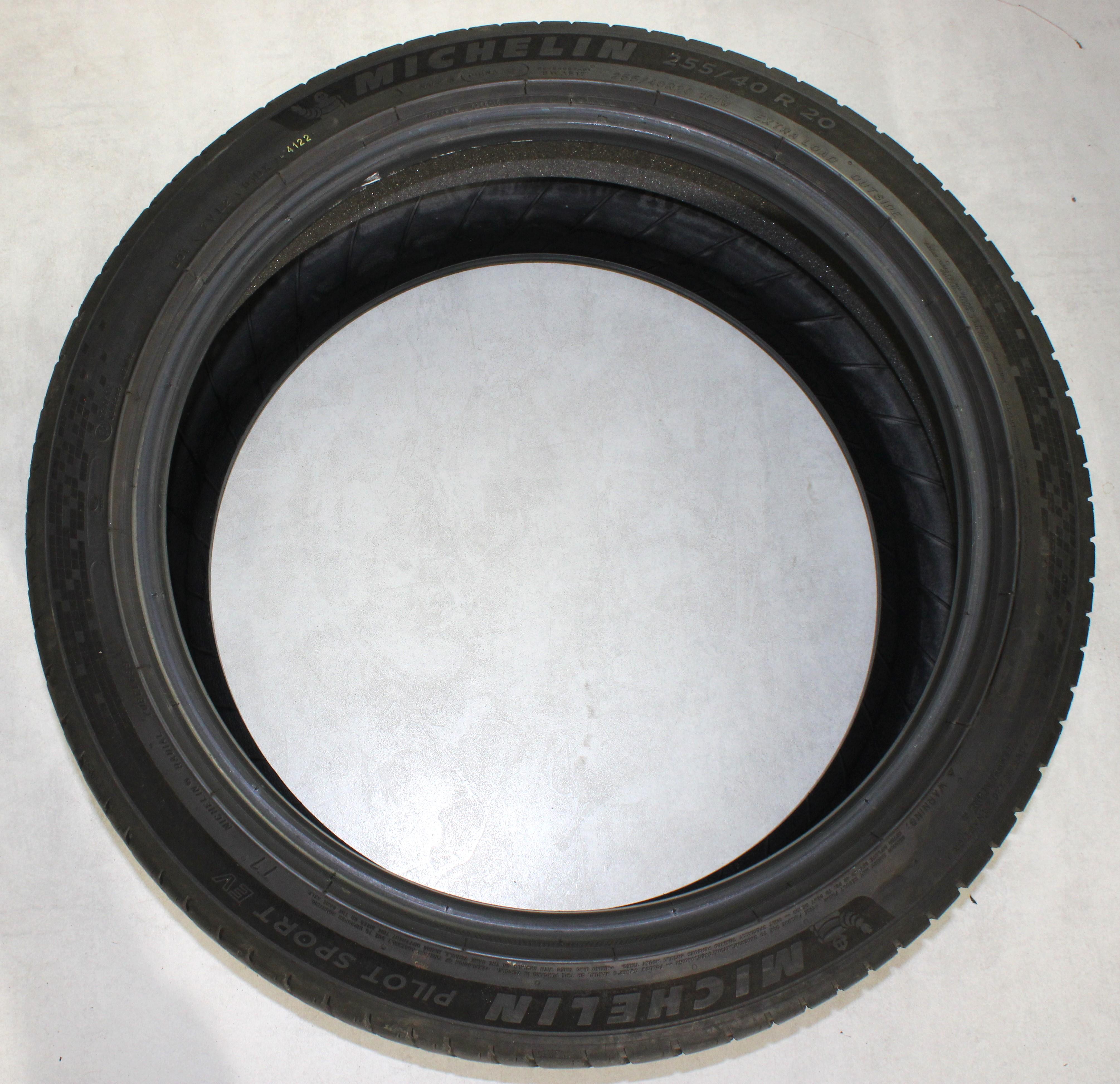 1 x 255/40R20 101W Neumático de verano Michelin Pilot Sport EV T1 5mm 2022 Silent XL