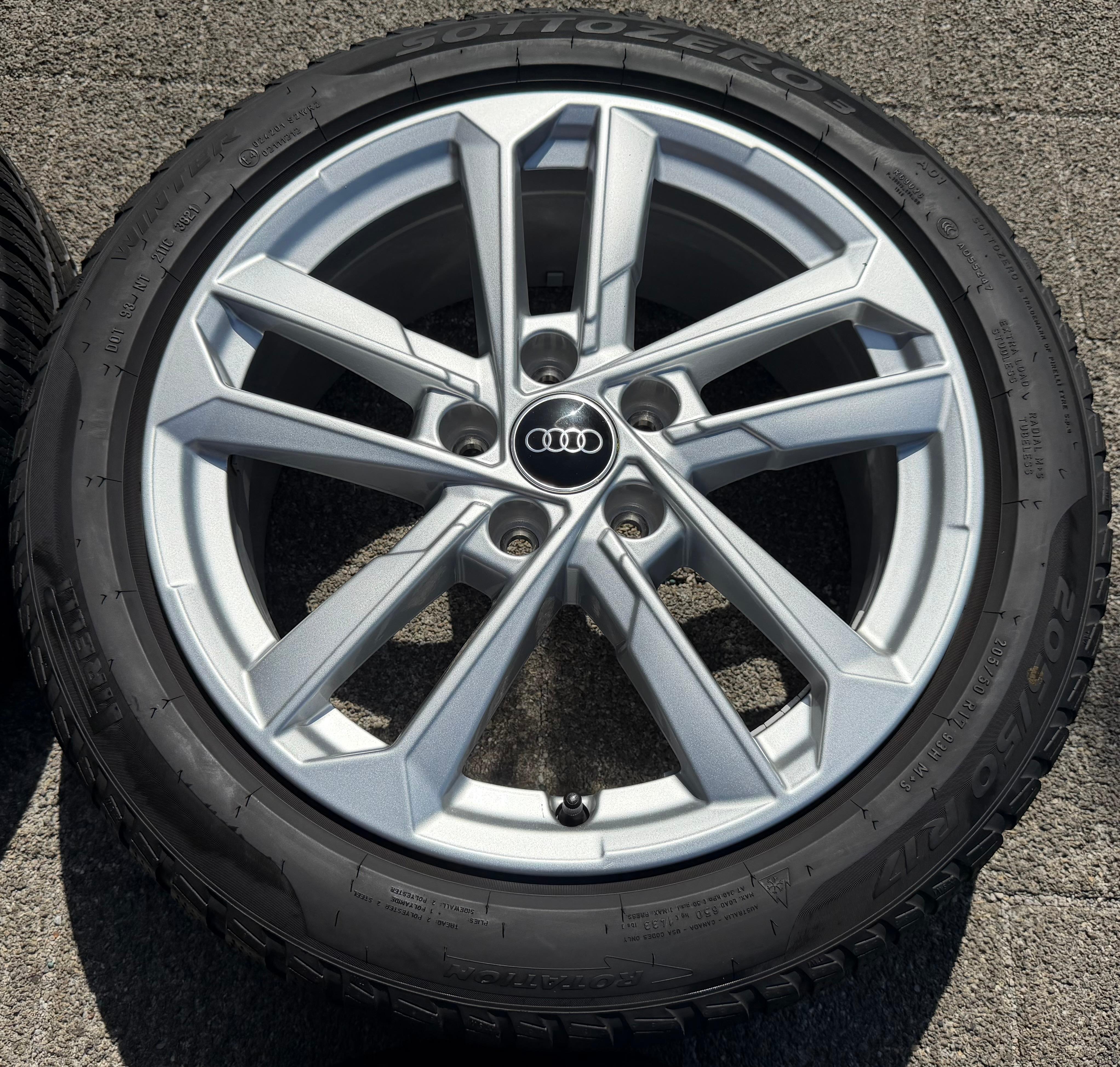 4 Original 17" Alufelgen Felgen Audi A3 8Y 8Y0601025L 6,5x17 ET43