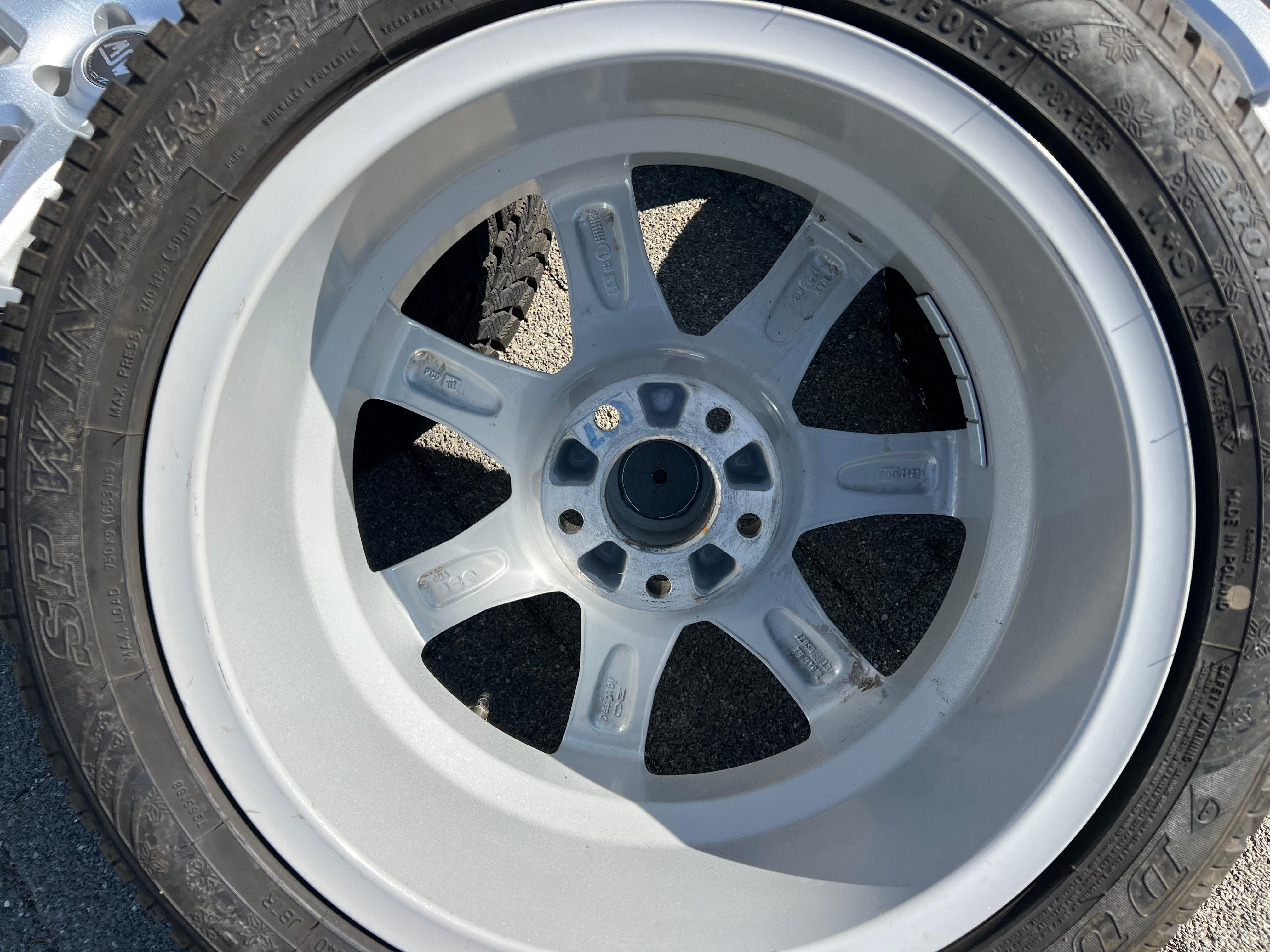 4 ALU 17" WINTERRÄDER AUDI A4 8K B8 A5 8T 225/50R17 98H DUNLOP WINTERREIFEN