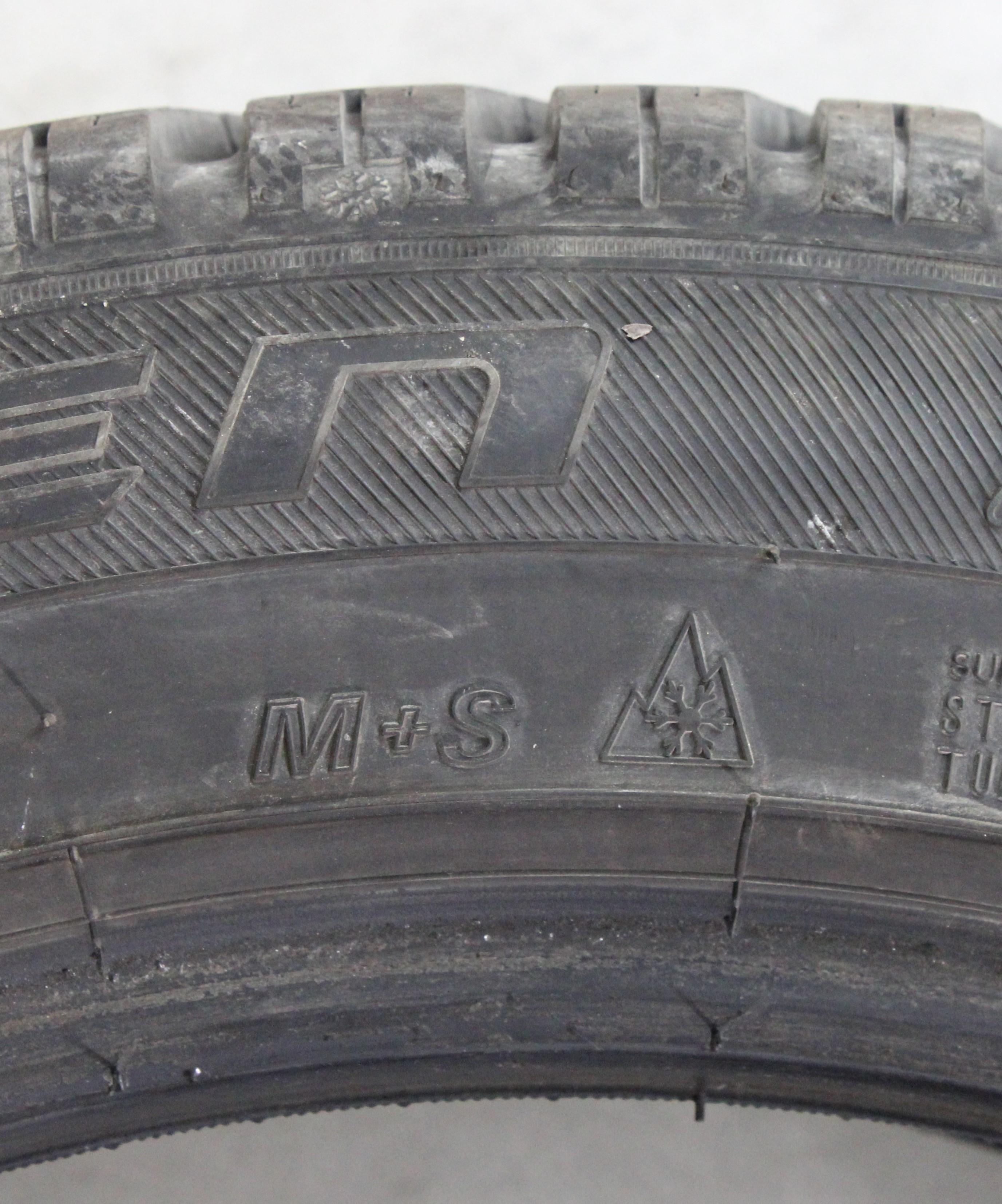 2 x 235/50R19 103V Winterreifen Falken Eurowinter HS01 SUV 7,5mm 2022 XL
