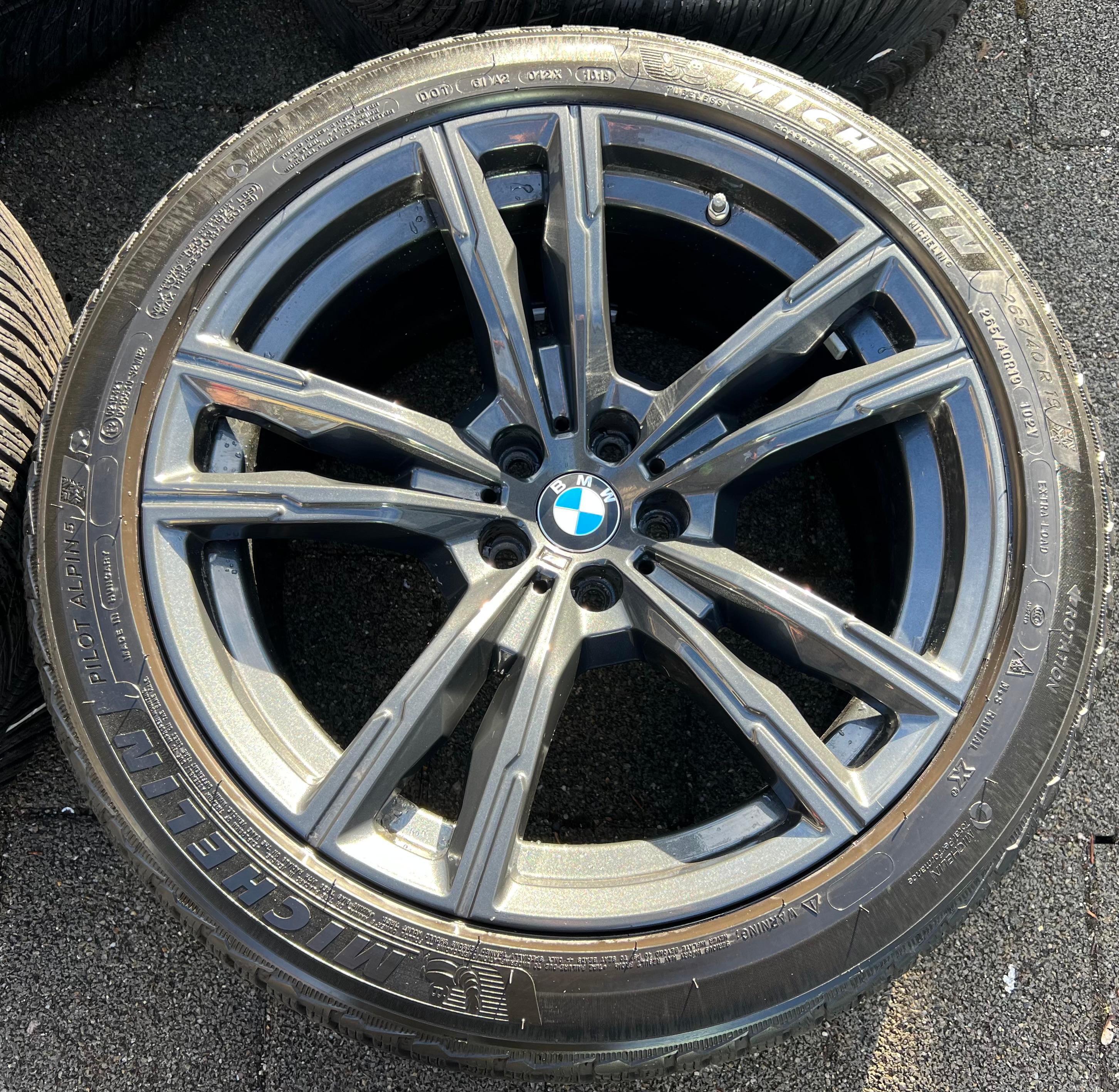 4 CERCHI INVERNALI ORIGINALI IN ALLUMINIO DA 19" BMW M5 F90 M8 F91 F92 F93 STYLING M812 CONSEGNA GRATUITA