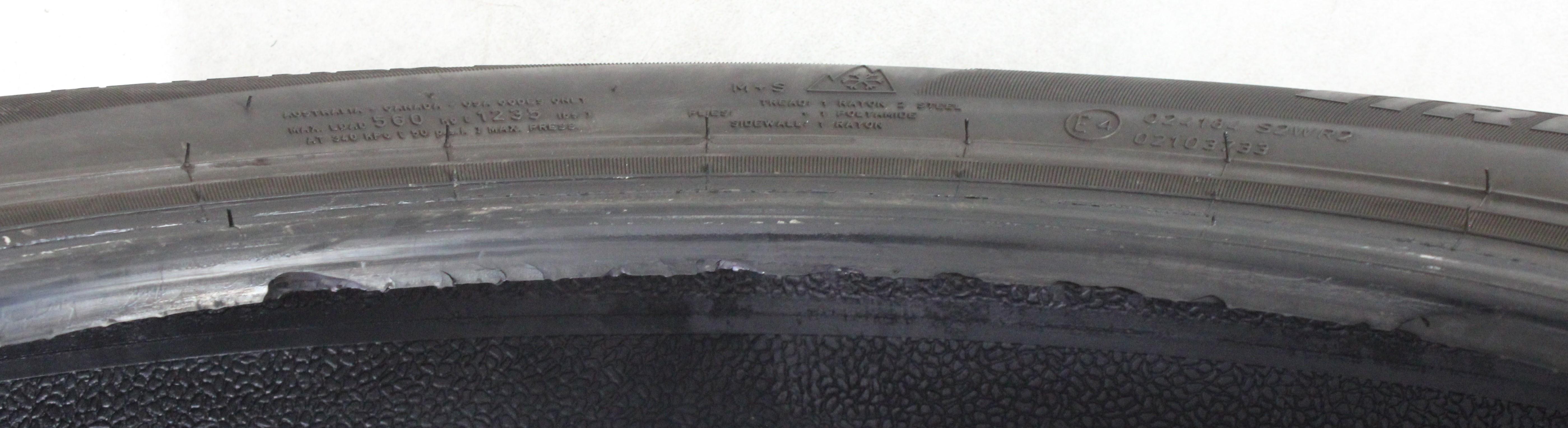4 x 175/65R15 88H Winterreifen Pirelli Snow Control Serie 3 Winter 210* 2x5-5,5mm/2x7-7,5mm 2019