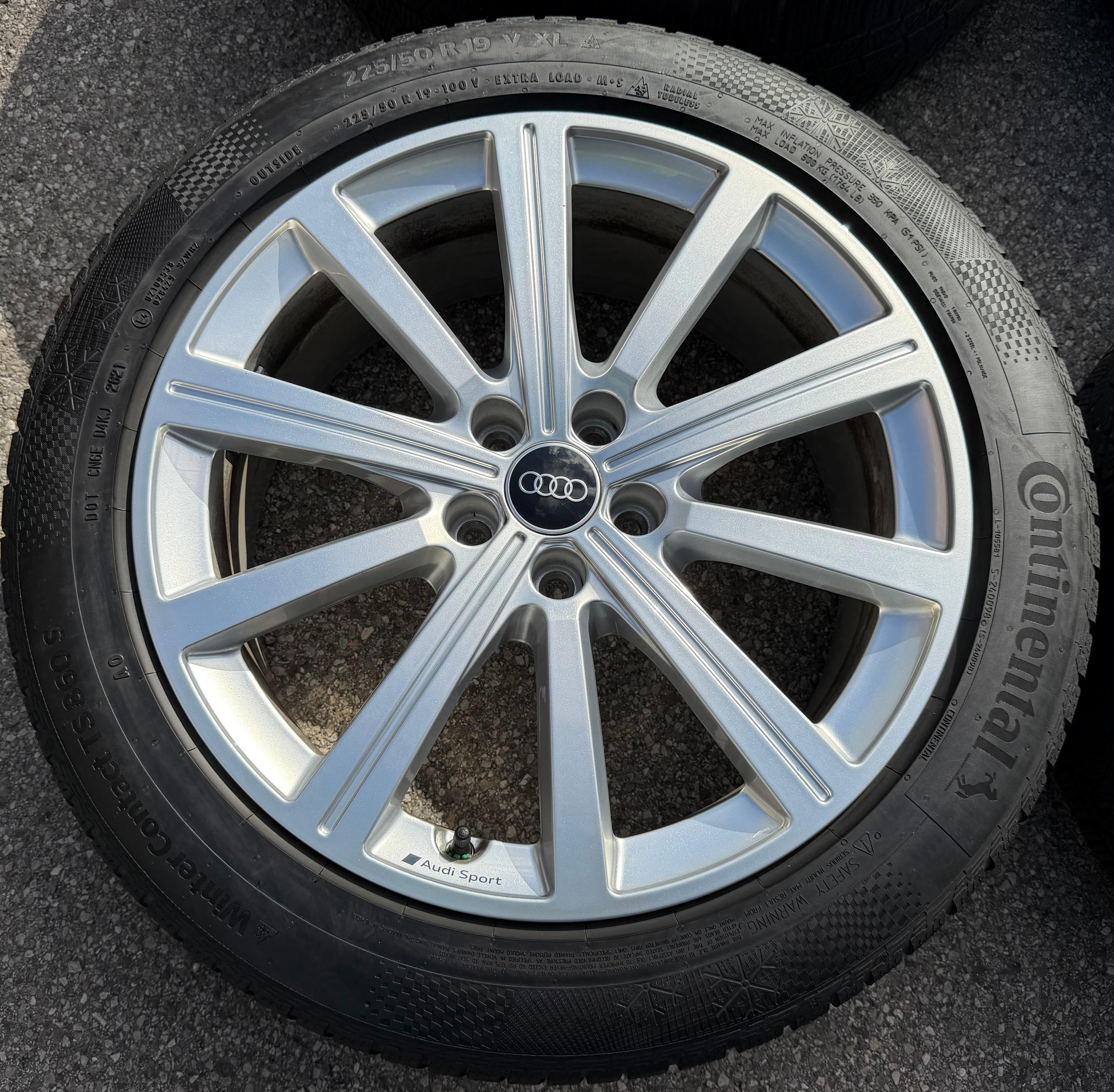 4 Original 19" Alu Winterräder Audi RSQ3 F3 83A601025AB 225/50R19 99V Continental