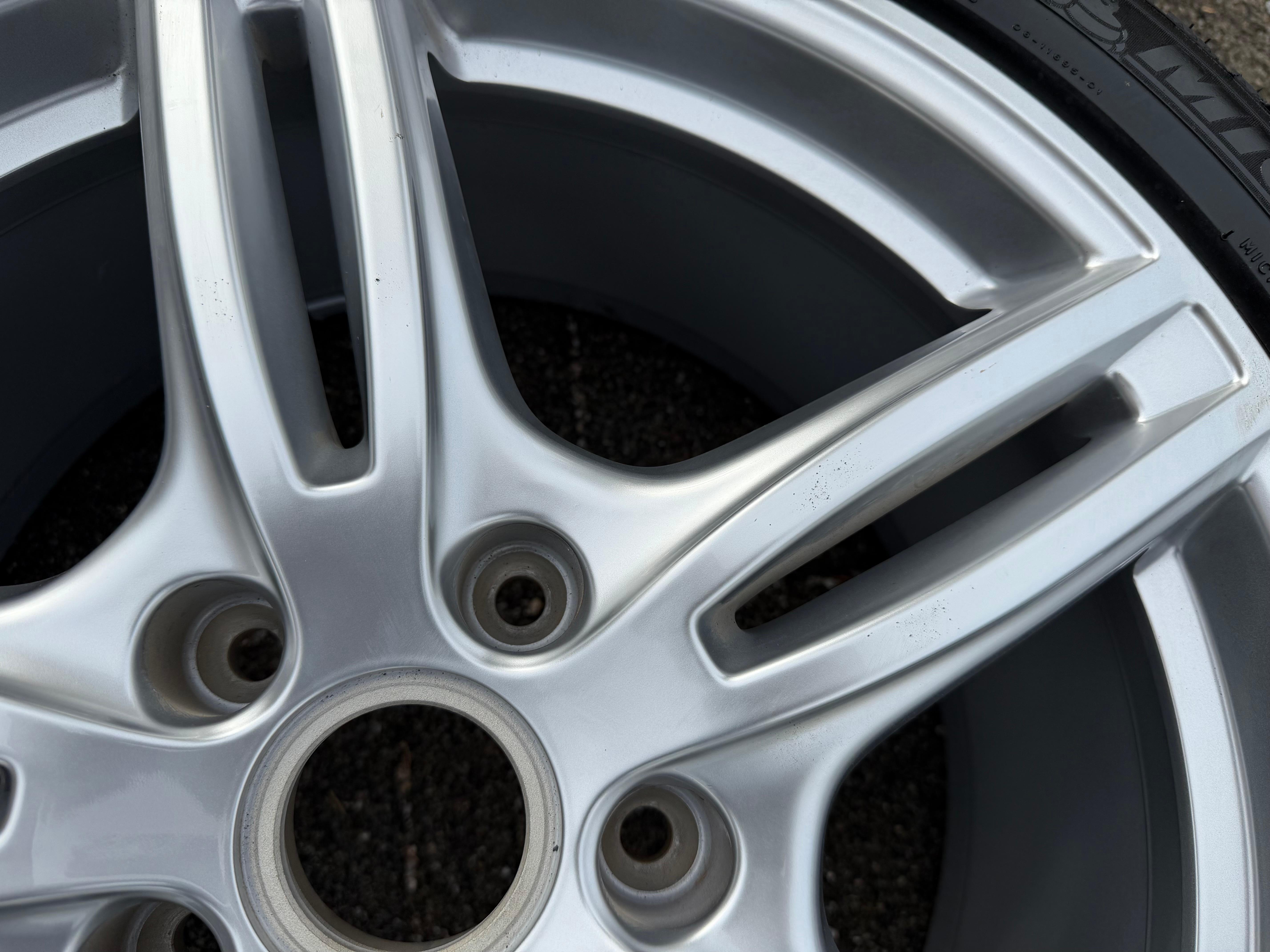 4 ruedas de invierno de aluminio originales de 20" para Porsche Panamera 971 971698025B 971698025C Michelin RDKS