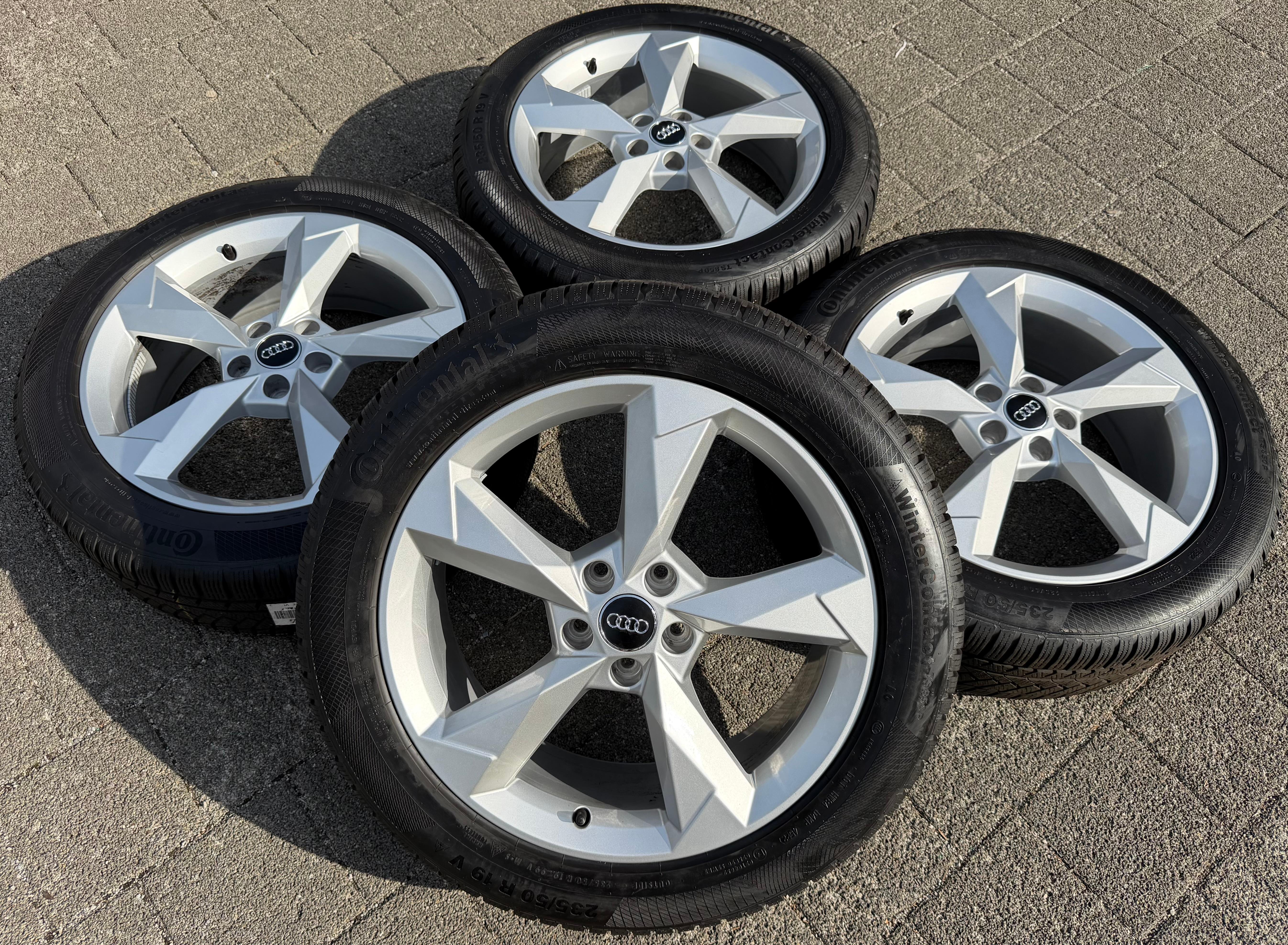 4 Original 19" Alu Winterräder Audi Q3 F3B 83A 83A601025N 235/50R19 99V Continental