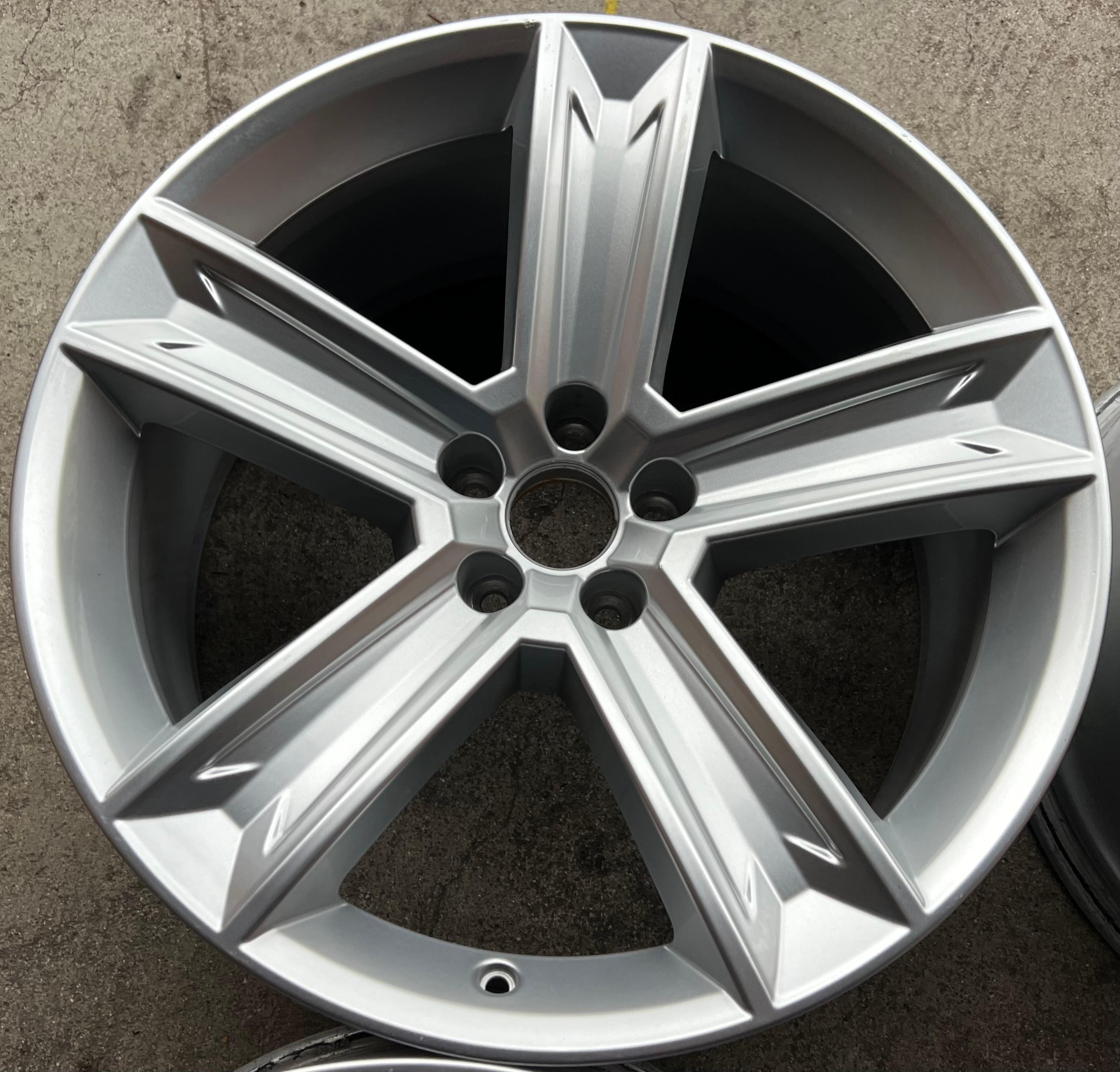 4 ORIGINAL 20" ALUFELGEN AUDI Q8 4M8601025C 9x20 ET20 FELGEN FREIHAUS