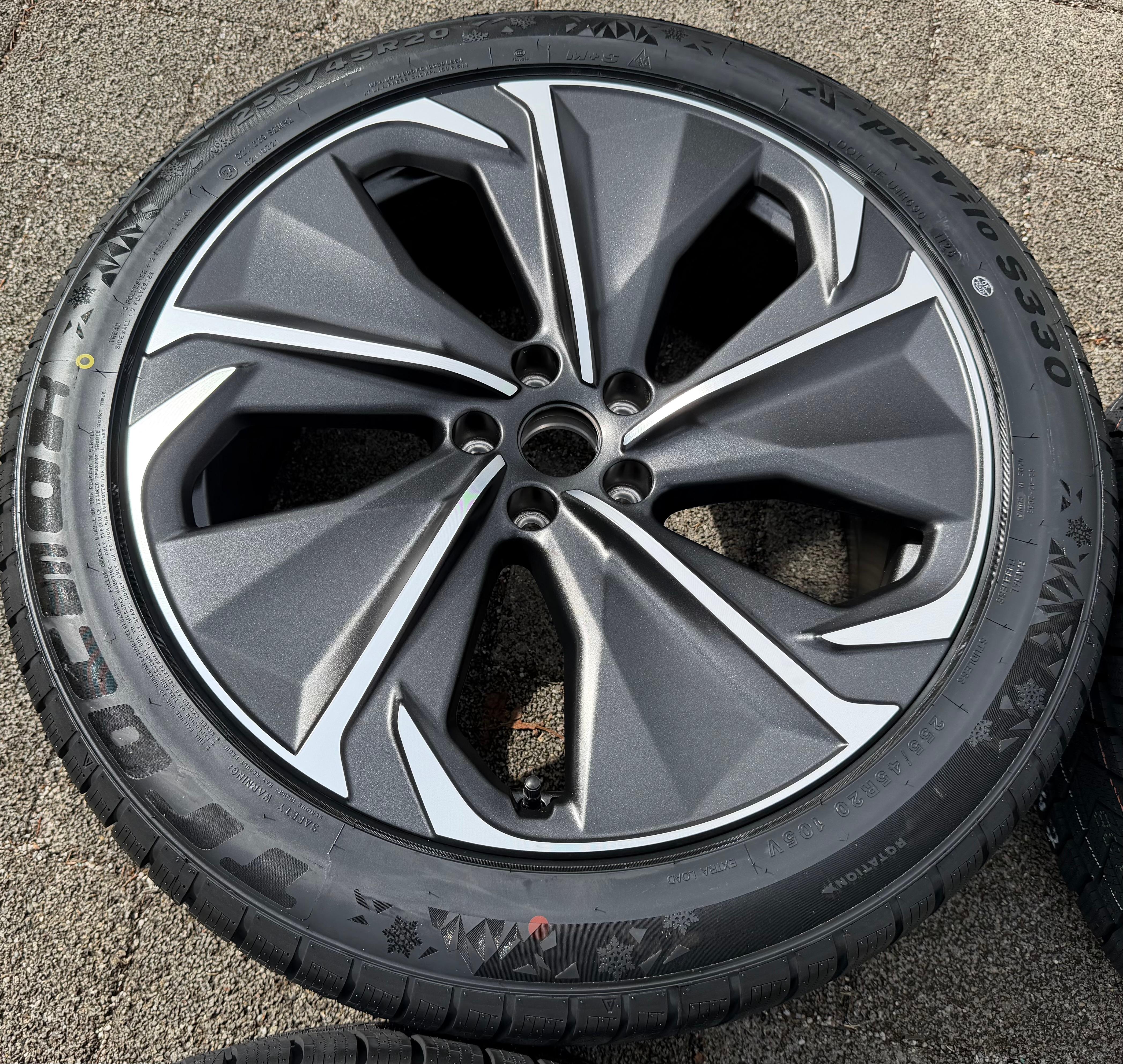 4 originele 20" aluminium wintervelgen Cupra Tavascan 255/45R10 105V Tracmax 2026