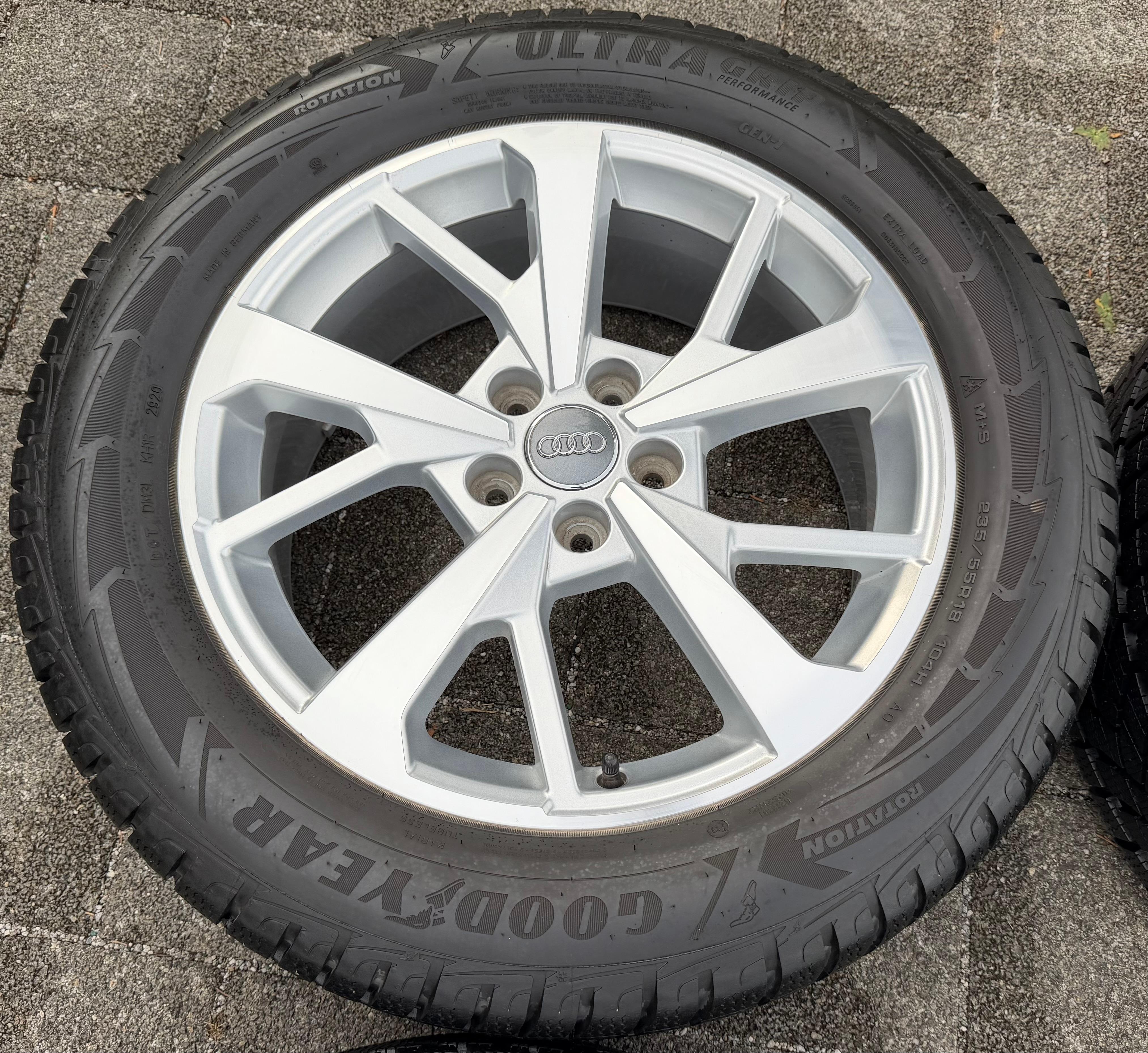 4 ruedas de invierno de aluminio originales de 18" para Audi Q3 F3 83A 83A601025J 235/55R18 104H Goodyear