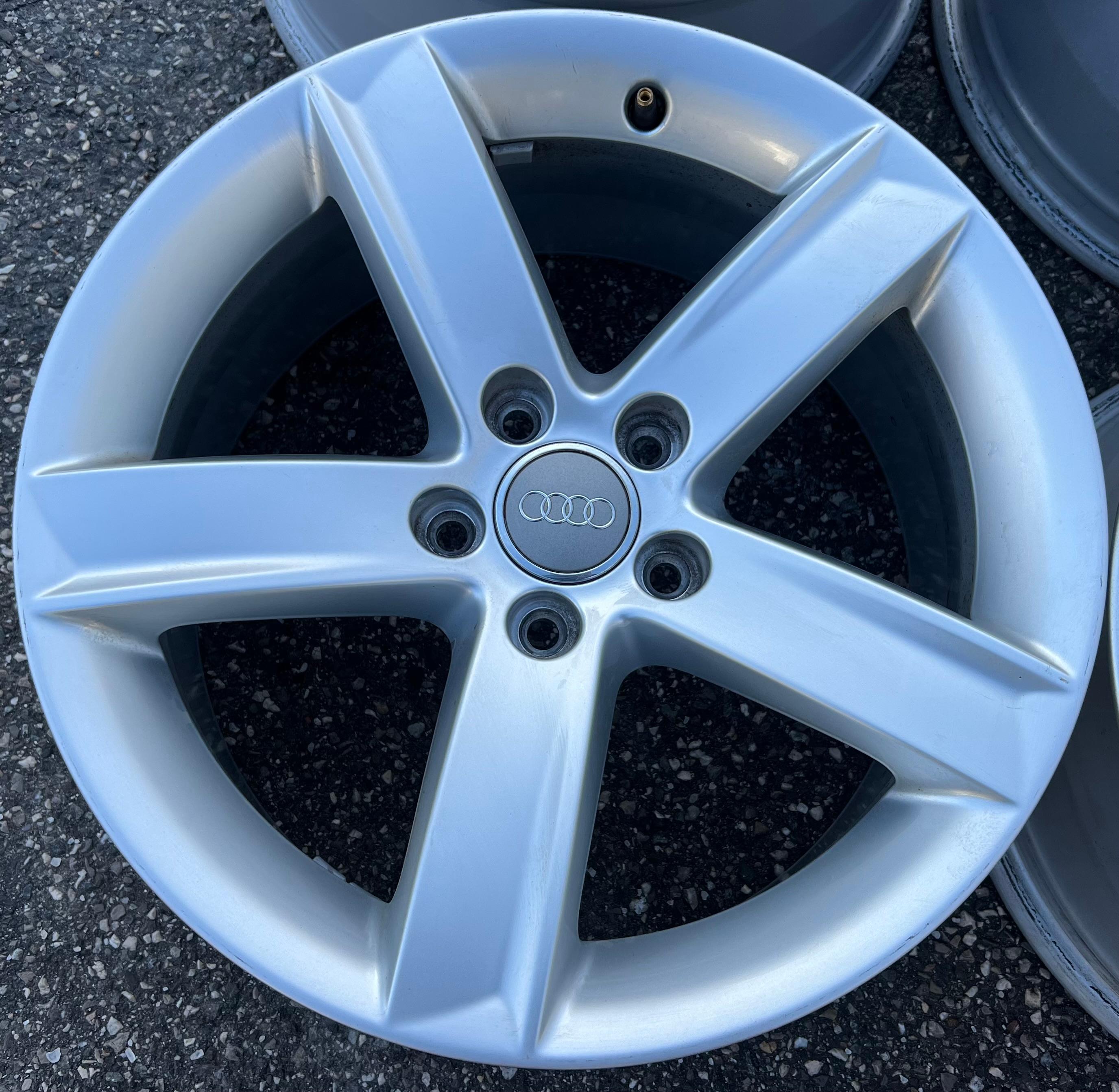 4 CERCHI ORIGINALI IN ALLUMINIO DA 17" AUDI A5 8T 8T0071497 CONSEGNA GRATUITA