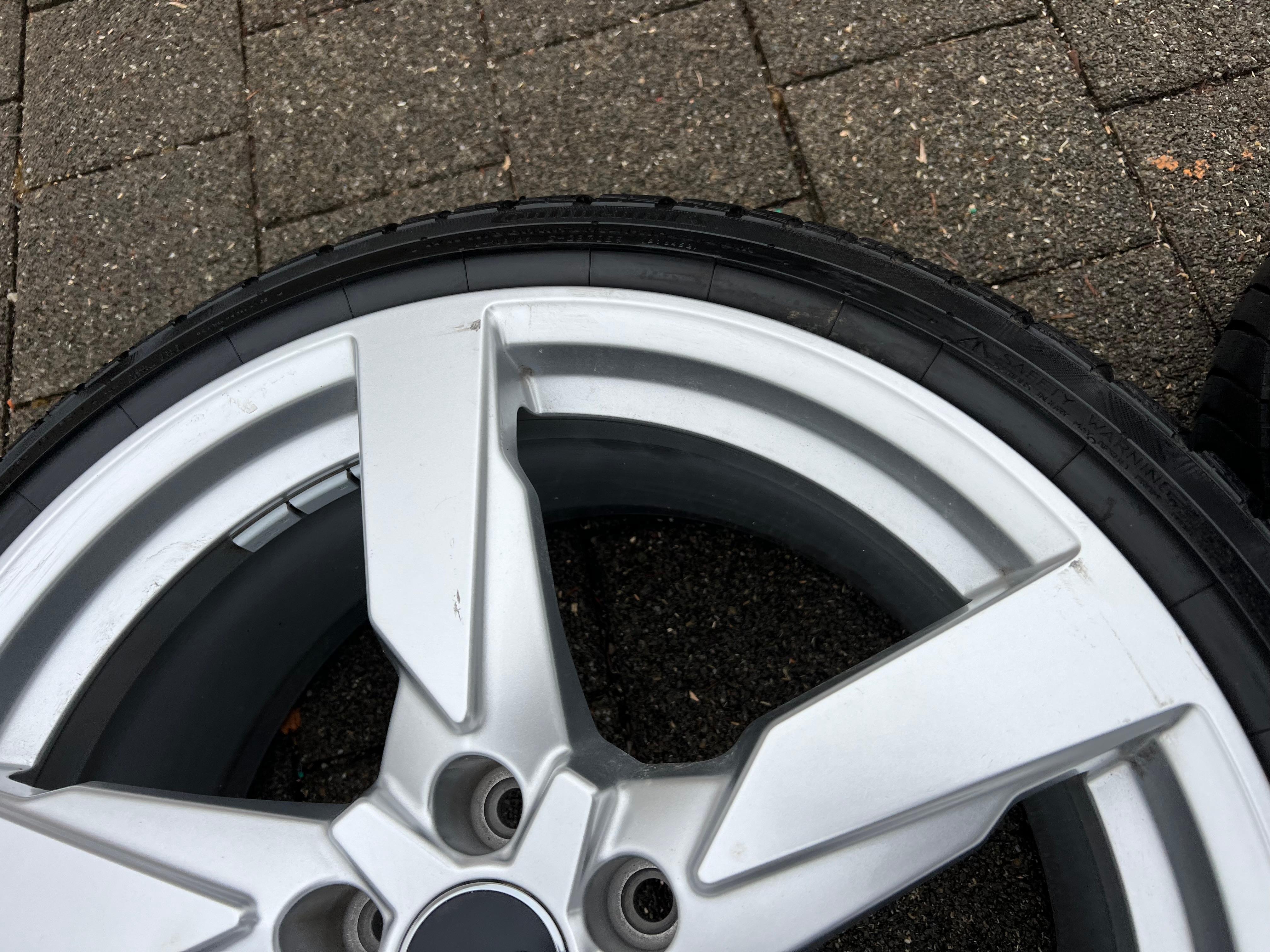 4 LLANTAS DE INVIERNO ORIGINALES DE ALUMINIO 19" AUDI TT TTS 8S 8S0601025AA 245/35R19 93W ENTREGA GRATUITA