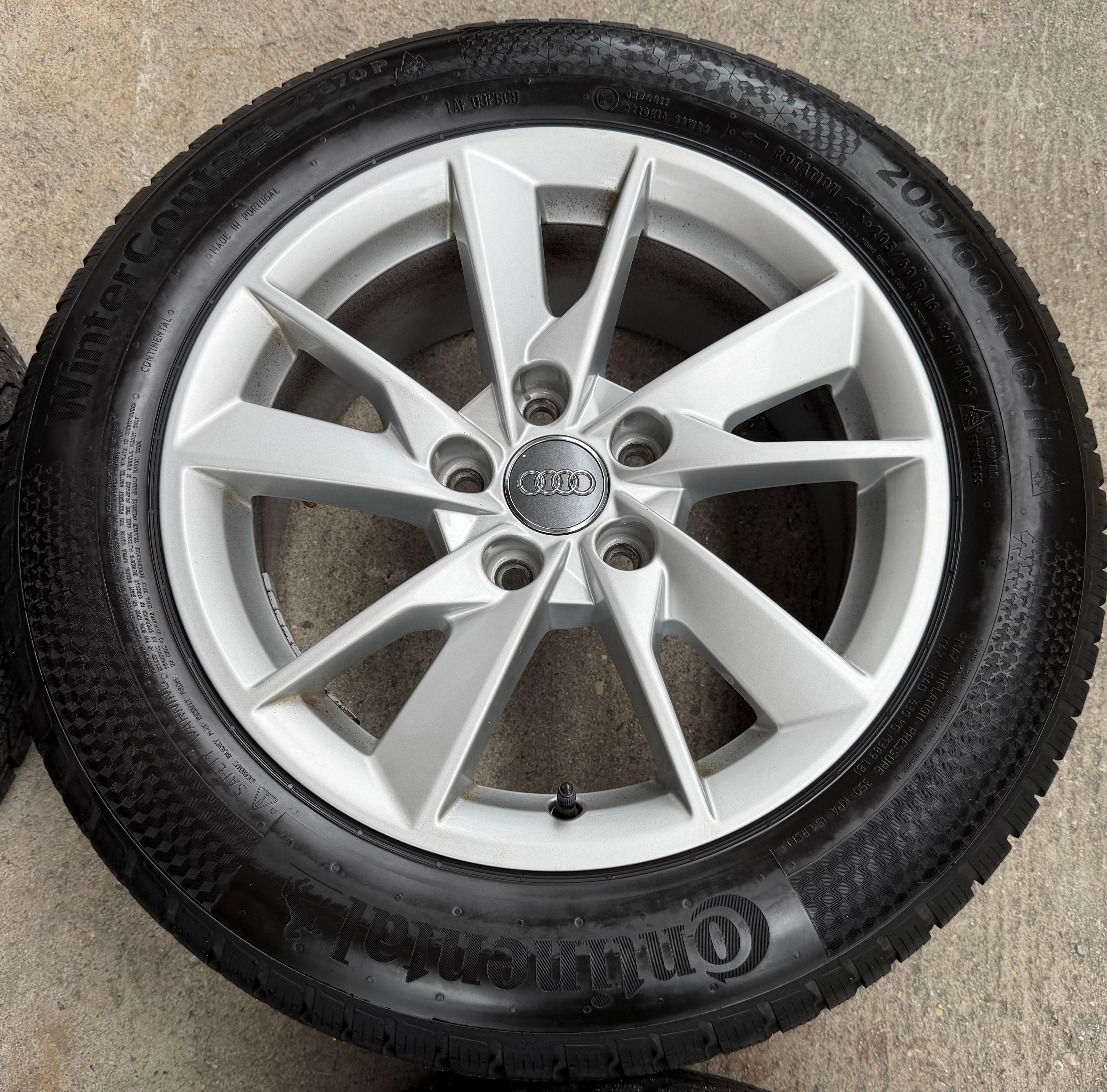 4 Original Alu Winterräder Audi A4 8W B9 8W0601025A 205/60R16 92H Continental