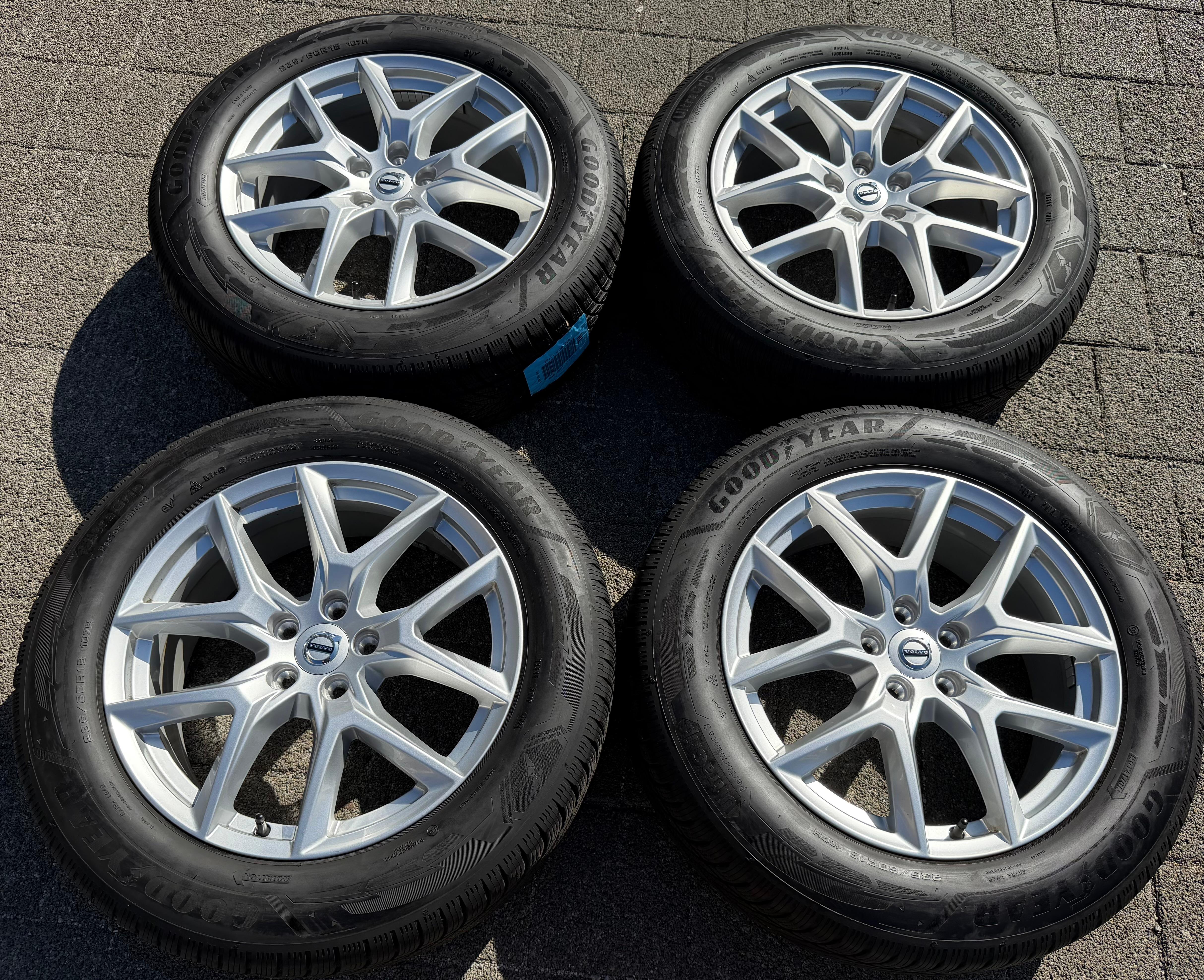 4 Original 18" Alu Winterräder Volvo XC60 II 31423851 235/60R18 107H Goodyear 2025