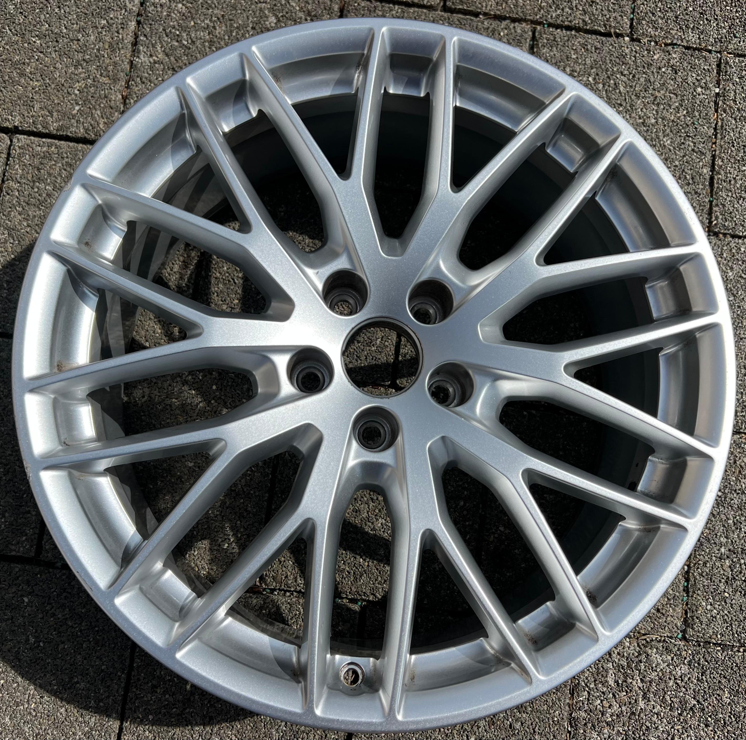 1 X ORIGINAL 19" ALUFELGE FELGE AUDI A4 ALLROAD 8W B9 8W9601025F 8x19 ET32