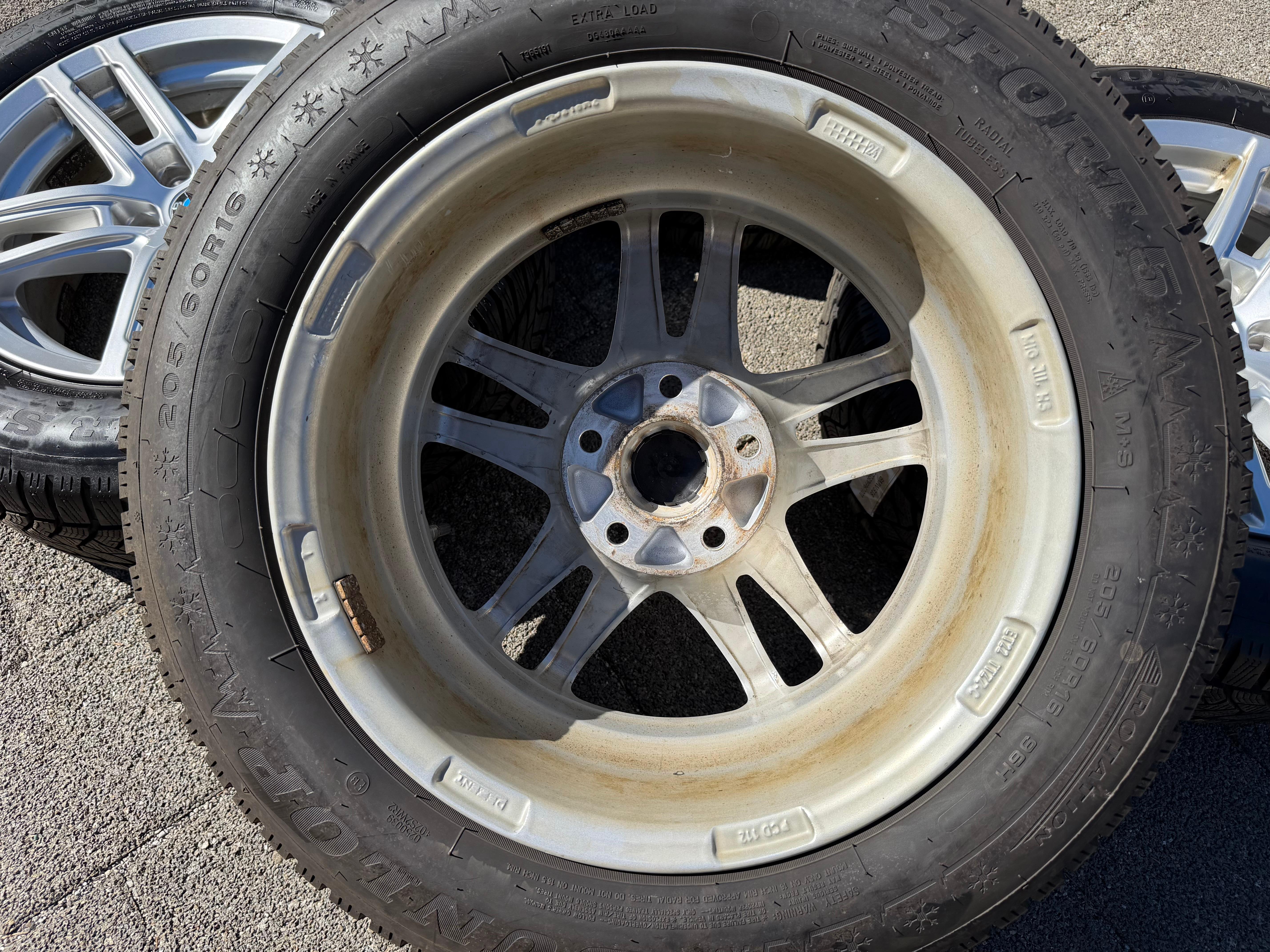 4 ruedas de invierno de aluminio para BMW Serie 3 G20 G21 G3K G3L 205/60R16 96H Dunlop RDKS 2023
