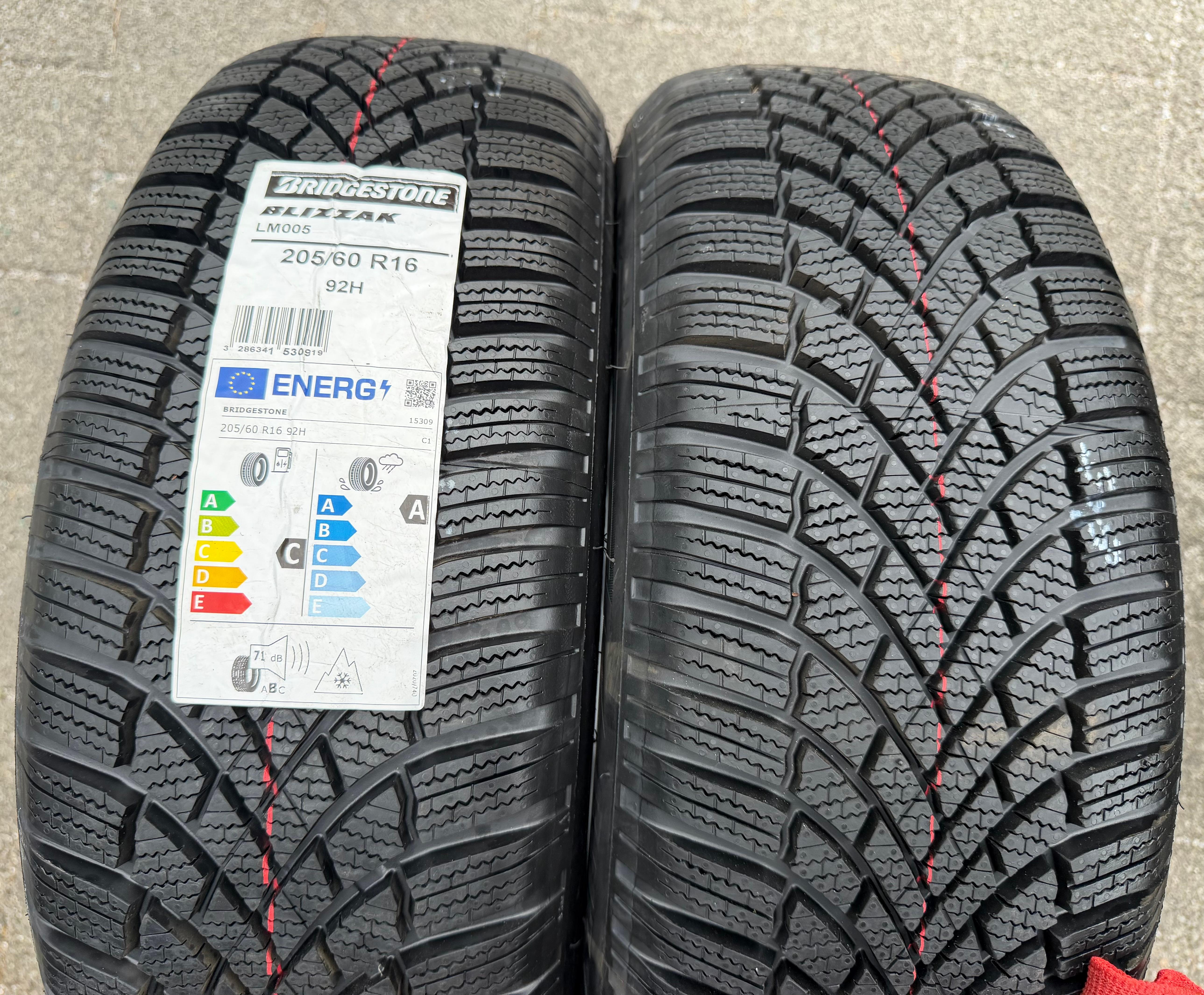 2 x 205/60R16 92H Winterreifen Bridgestone Blizzak LM005 2022