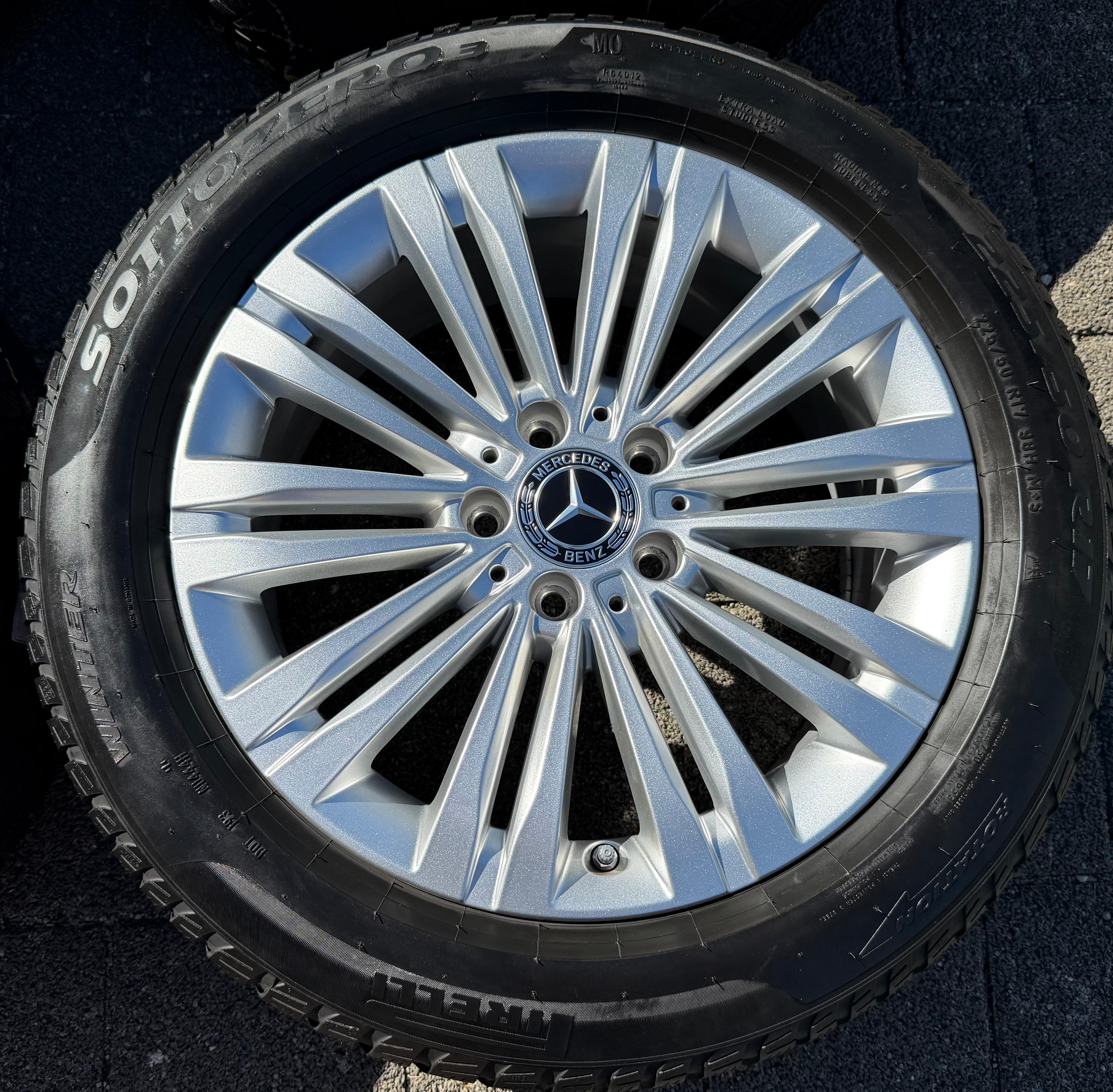 4 Original 17" Alu Winterräder Mercedes C-Klasse W206 A2064014400 2024 Pirelli