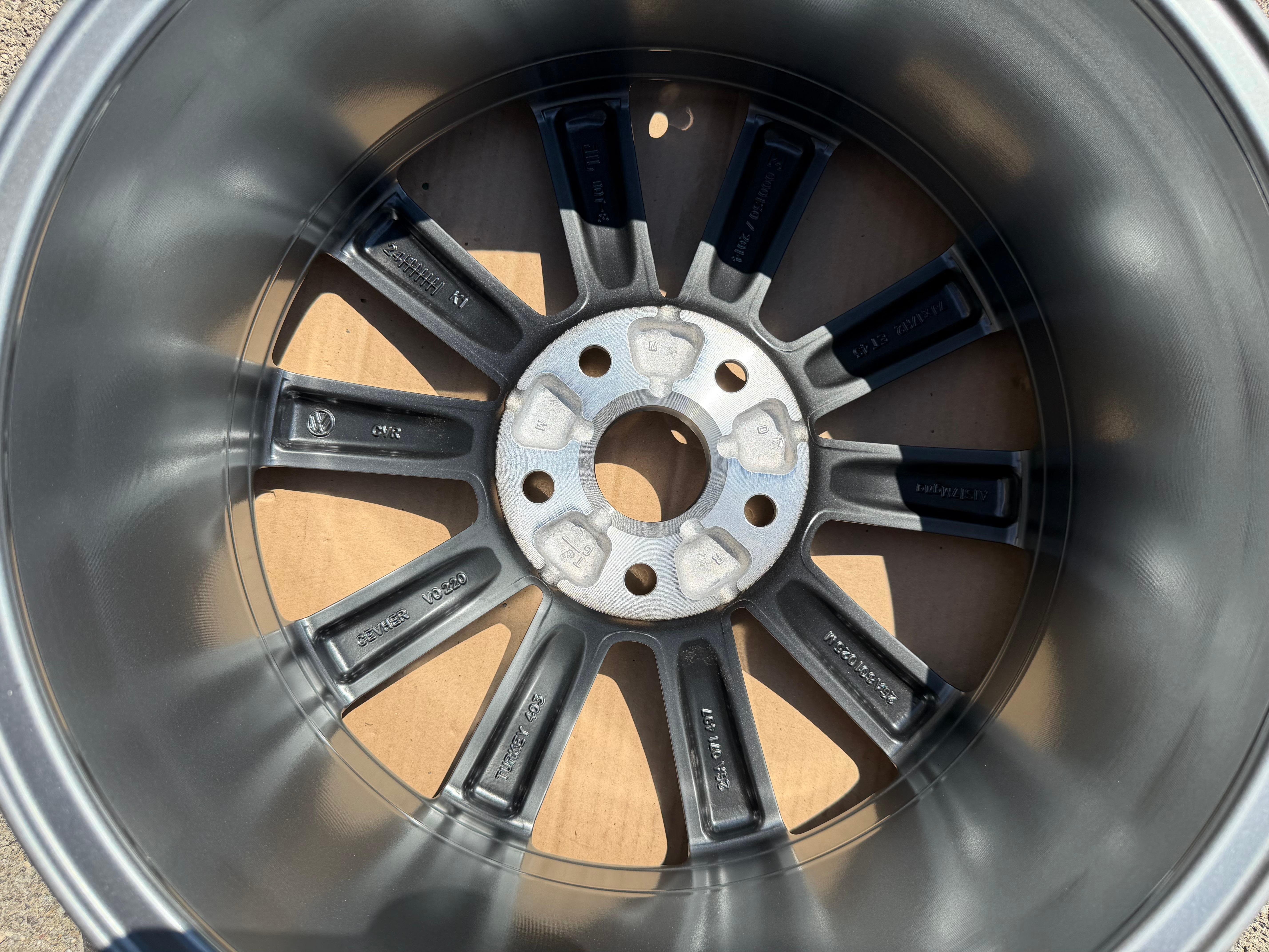 1 X Original 17" Alufelge VW T-Roc A11 Beetle 2GA601025A 7x17 ET45 Merano