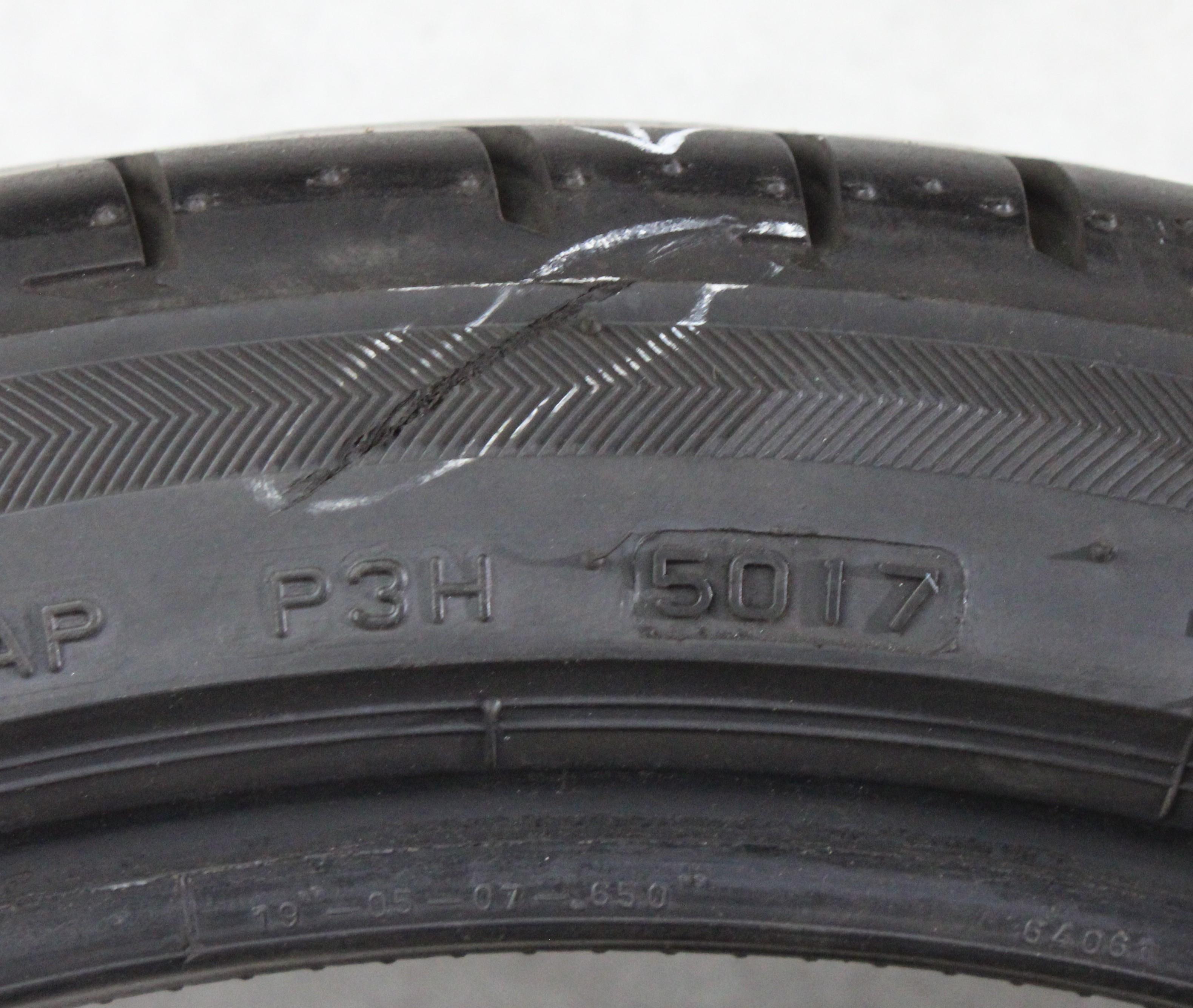 1 x 255/35R19 92Y pneu été Bridgestone Potenza S001 * 5-5,5mm 2017