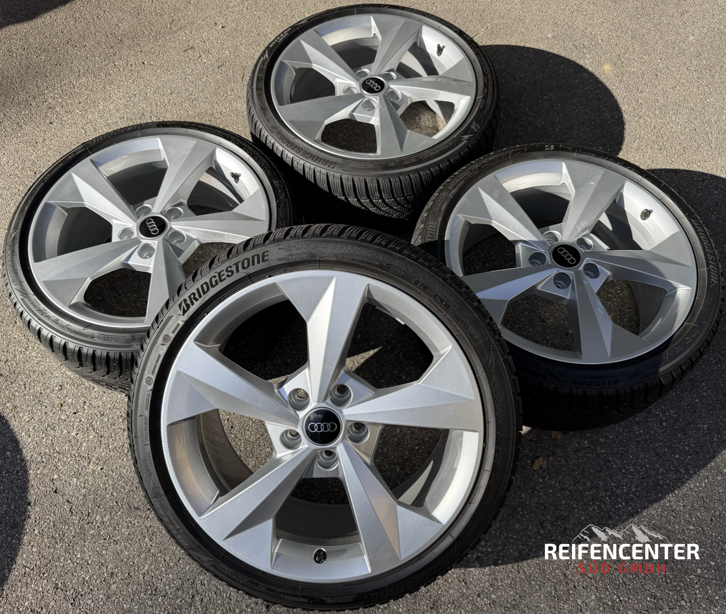 4 ruedas de invierno de aluminio originales de 18" Audi A3 S3 8Y 8Y0601025CP 225/40R18 92V 2025