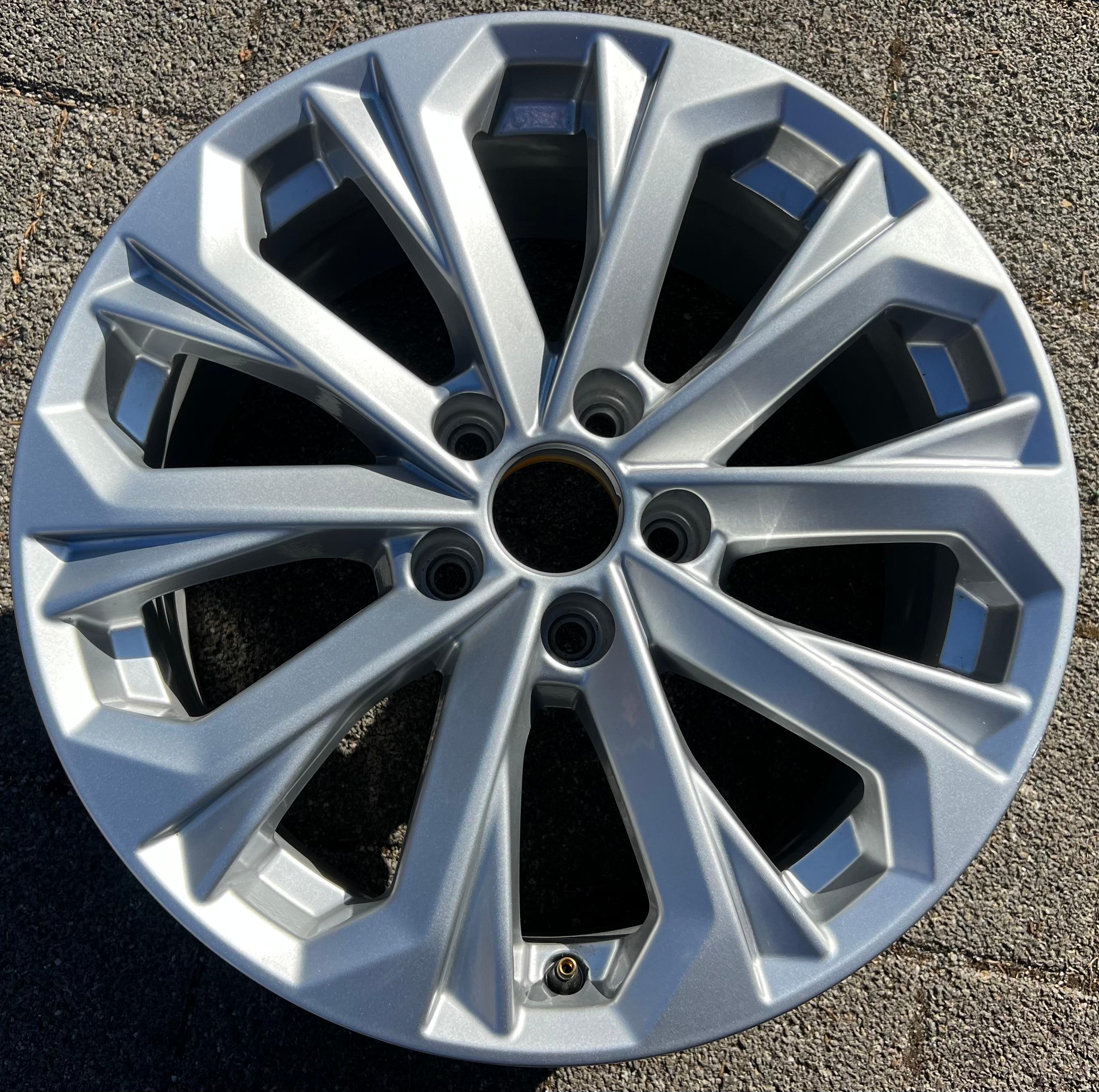 1 X ORIGINAL 17" ALUFELGE FELGE AUDI A4 8W 8W0601025L 7,5x17 ET38 FREIHAUS