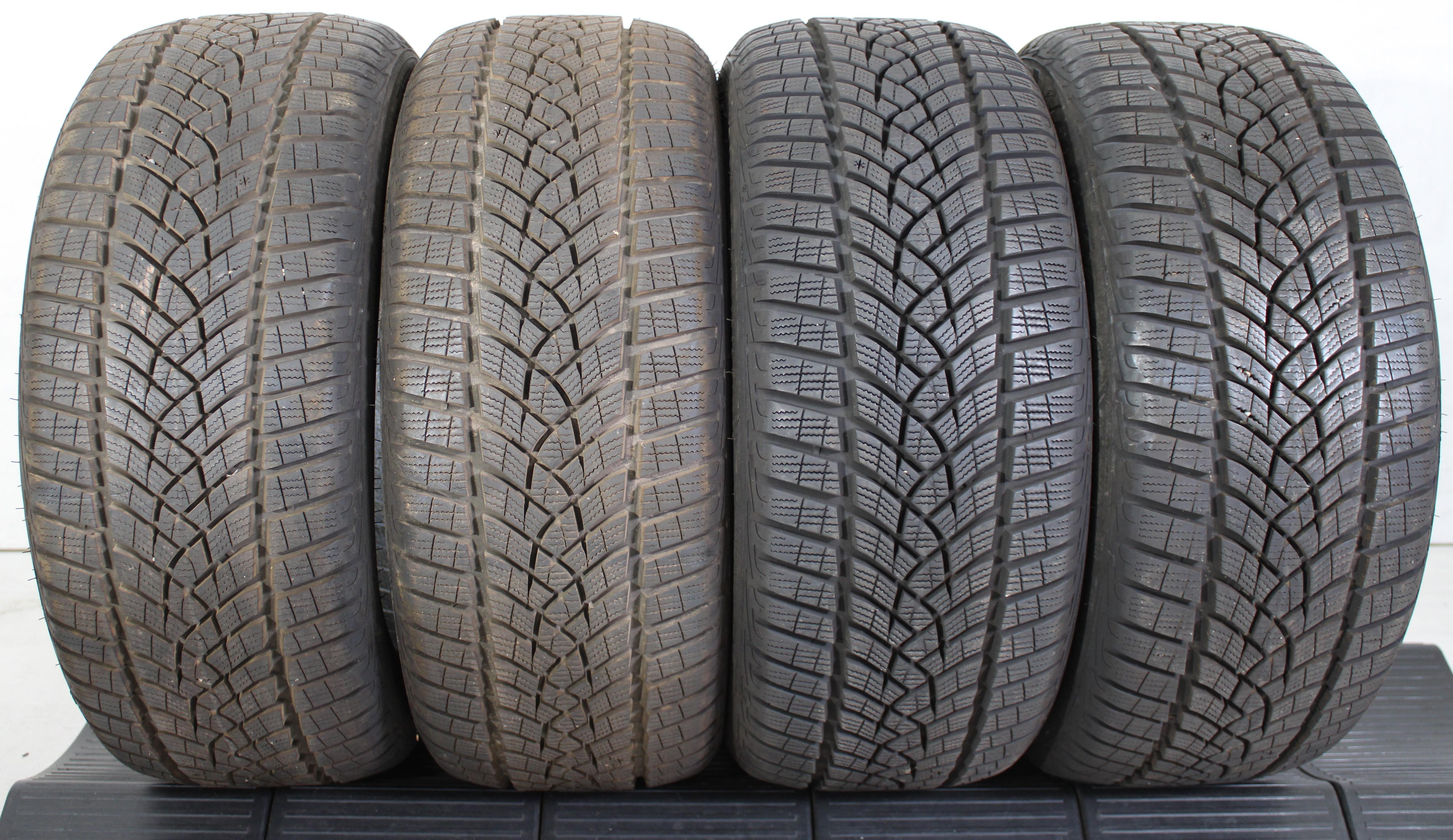 4 x 215/45R16 90V Winterreifen Goodyear Ultra Grip Performance GEN-1 2x8-8,5mm/2x8,5-9mm 2018