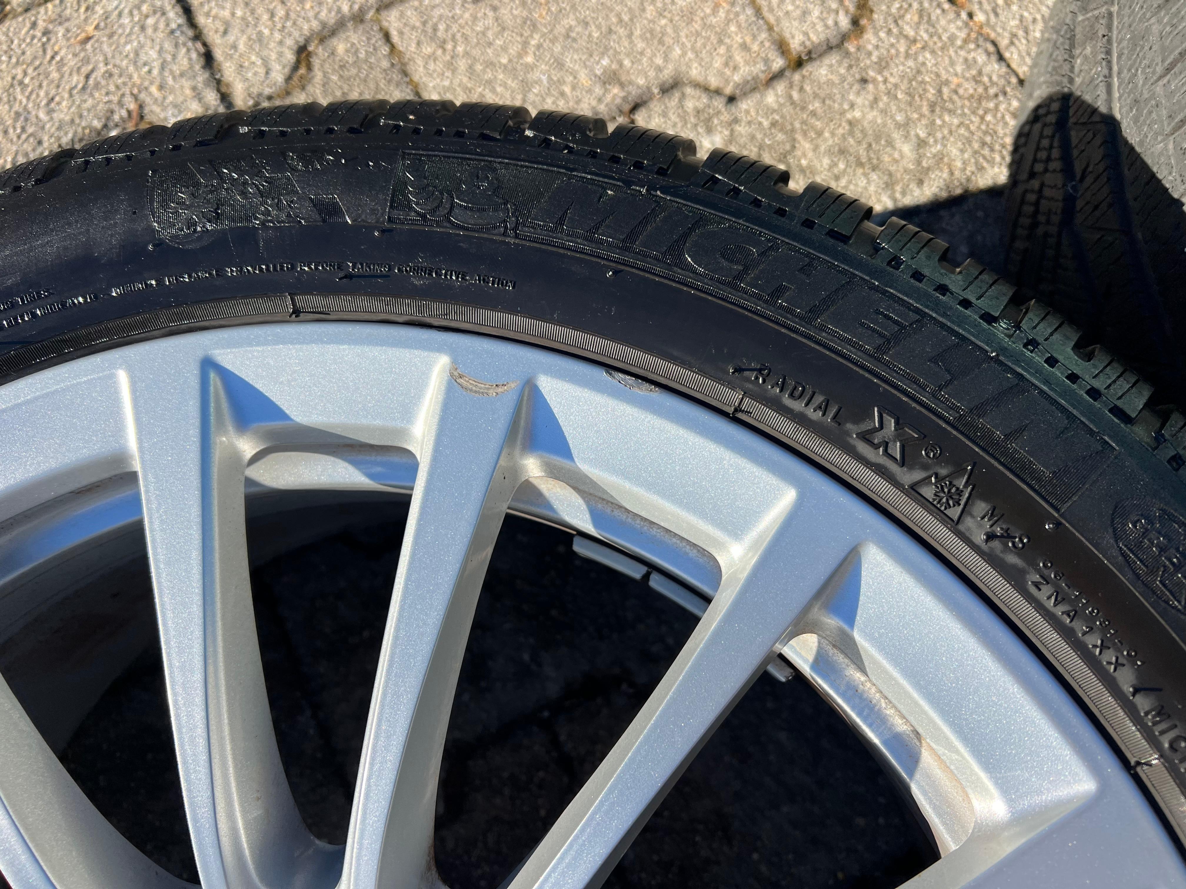 4 CERCHI INVERNALI ORIGINALI IN ALLUMINIO DA 18" BMW SERIE 5 G30 G31 STYLING RDKS STYLING 632 CONSEGNA GRATUITA