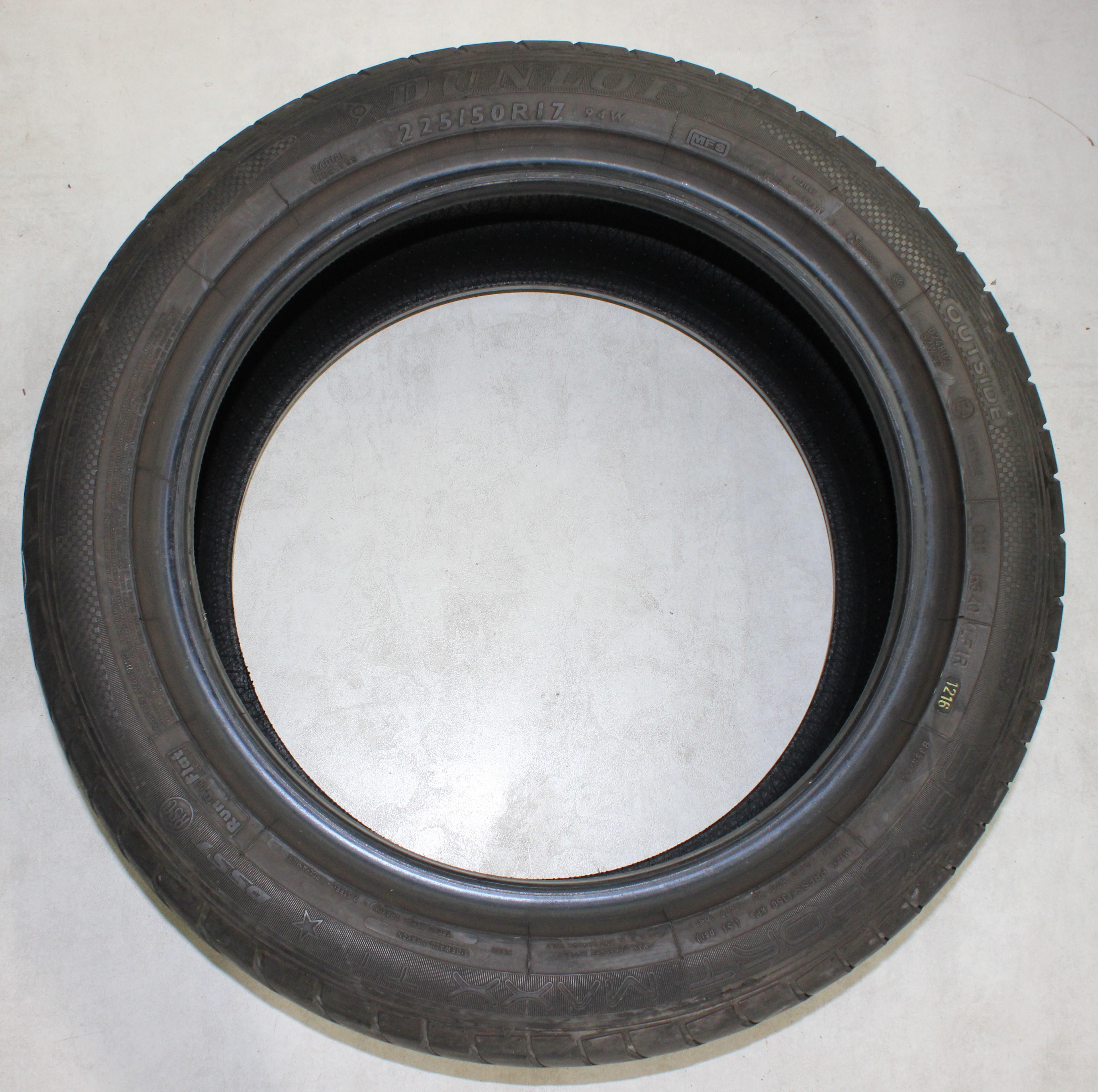 4 neumáticos de verano Dunlop SP Sport Maxx TT DSST 225/50R17 94W, 5-5,5 mm, 2016 *