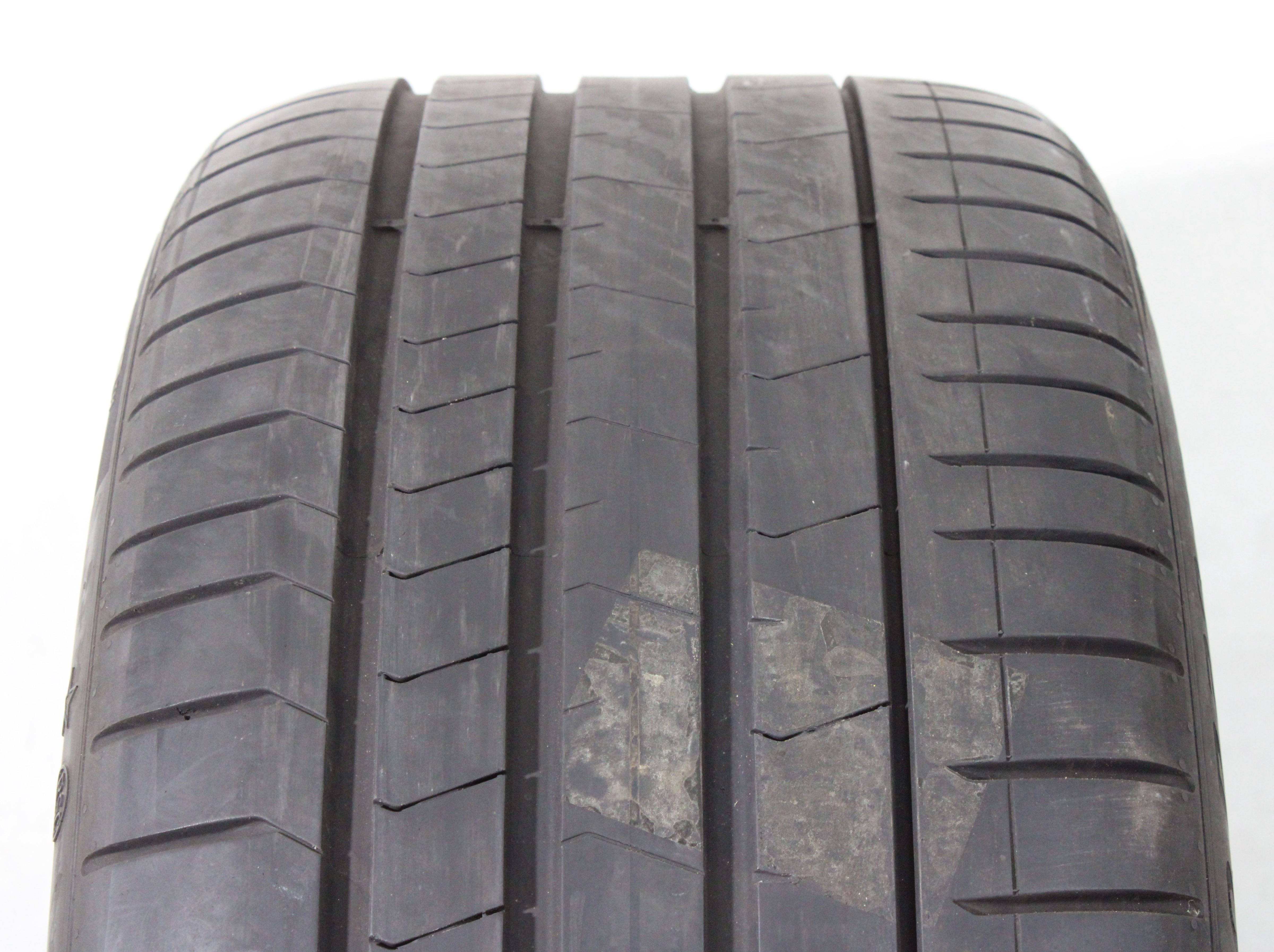 1 neumático de verano Pirelli P Zero PZ4 Runflat 305/40R20 112Y, 5,5 mm, 2020 *