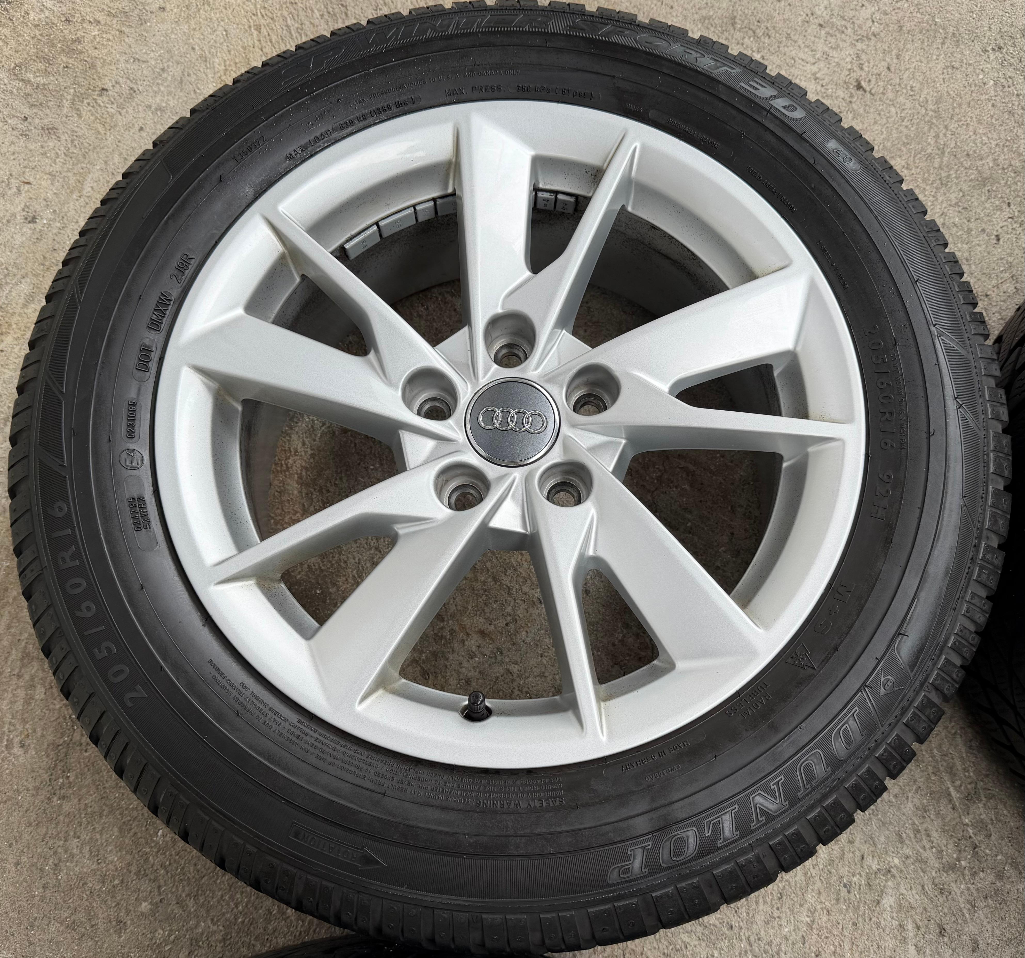 4 Original Alu Winterräder Audi A4 8W B9 8W0601025A 205/60R16 92H Dunlop