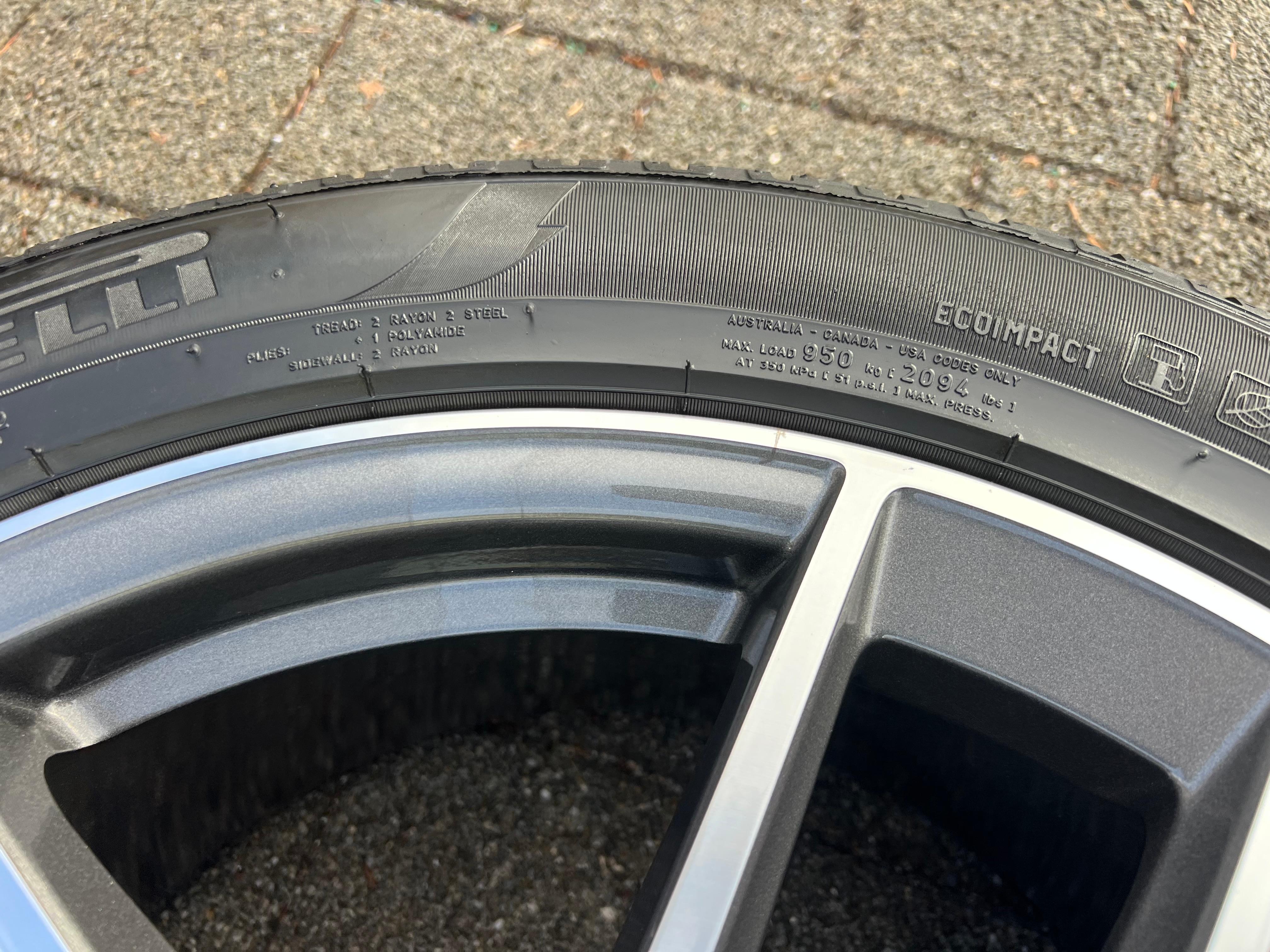 4 ORIGINELE 20" LICHTMETALEN WINTERWIELEN PORSCHE MACAN 265/45R20 104V 295/40R20 106V BANDENDRUKCONTROLESYSTEEM