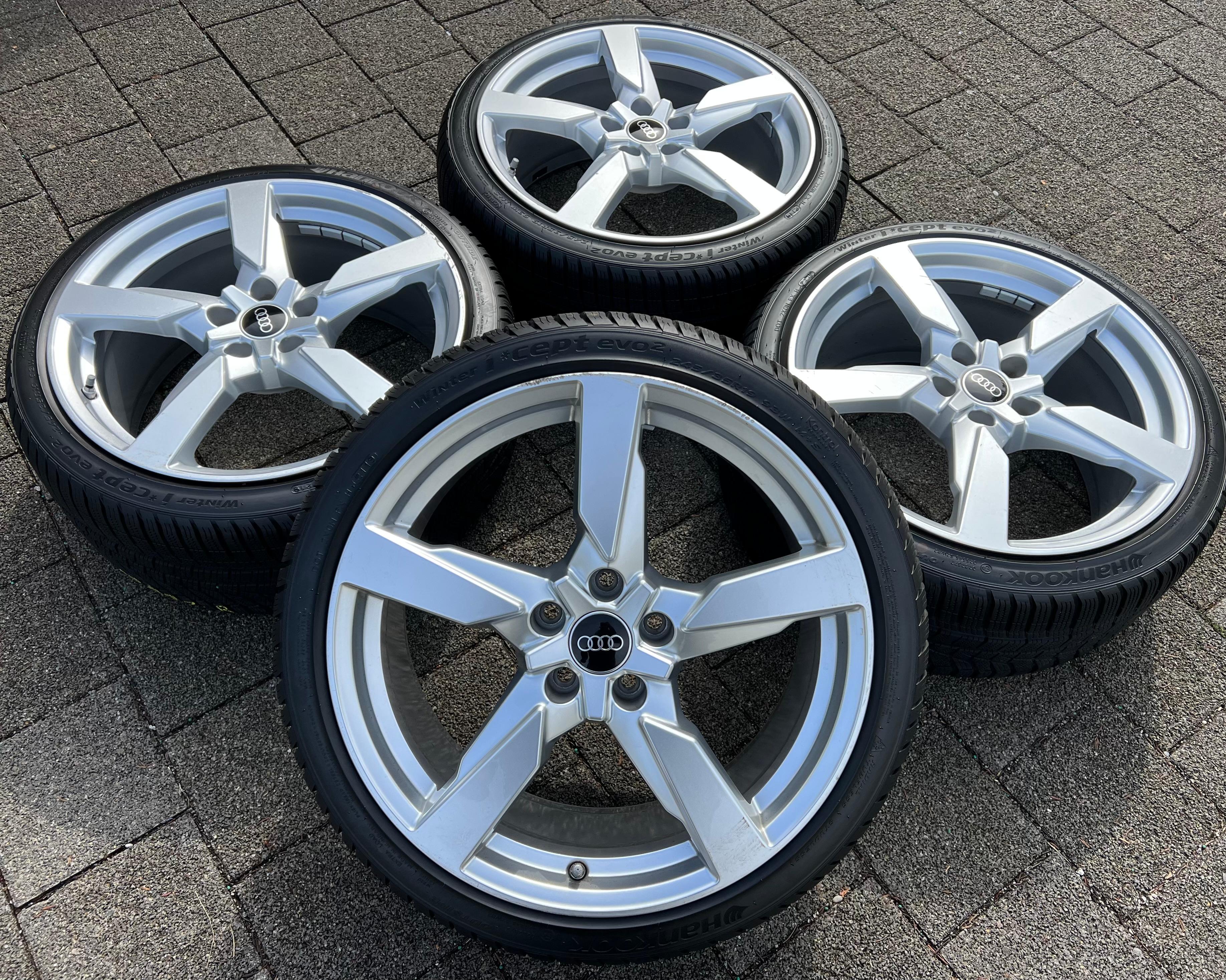 4 CERCHI INVERNALI IN ALLUMINIO DA 19" ORIGINALI AUDI TT TTS 8S 8S0601025AA 245/35R19 93W CONSEGNA GRATUITA
