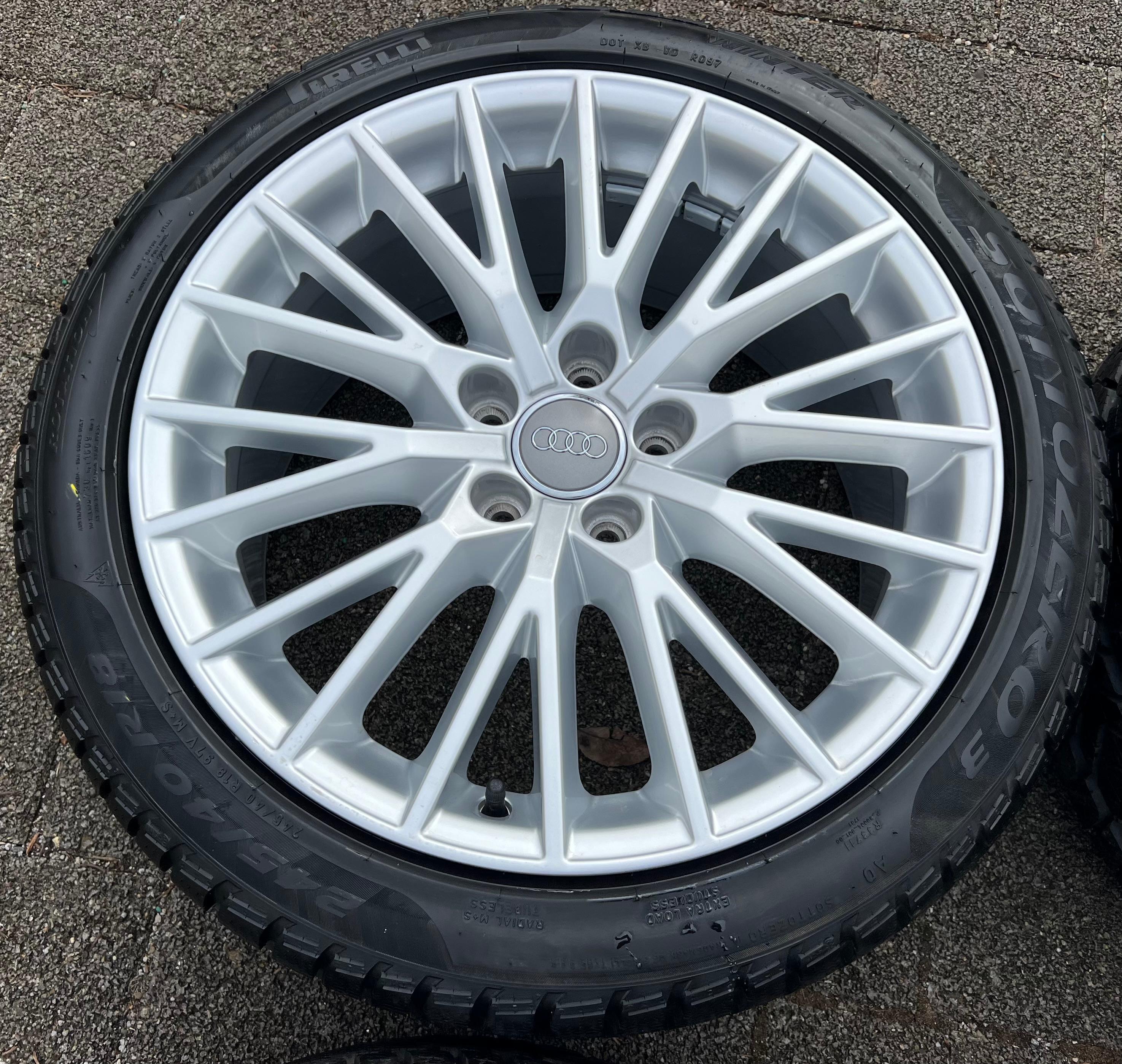 4 CERCHI INVERNALI ORIGINALI IN ALLUMINIO DA 18" AUDI TT TTS 8S 8S0601025D 245/40R18 98V PIRELLI CONSEGNA GRATUITA