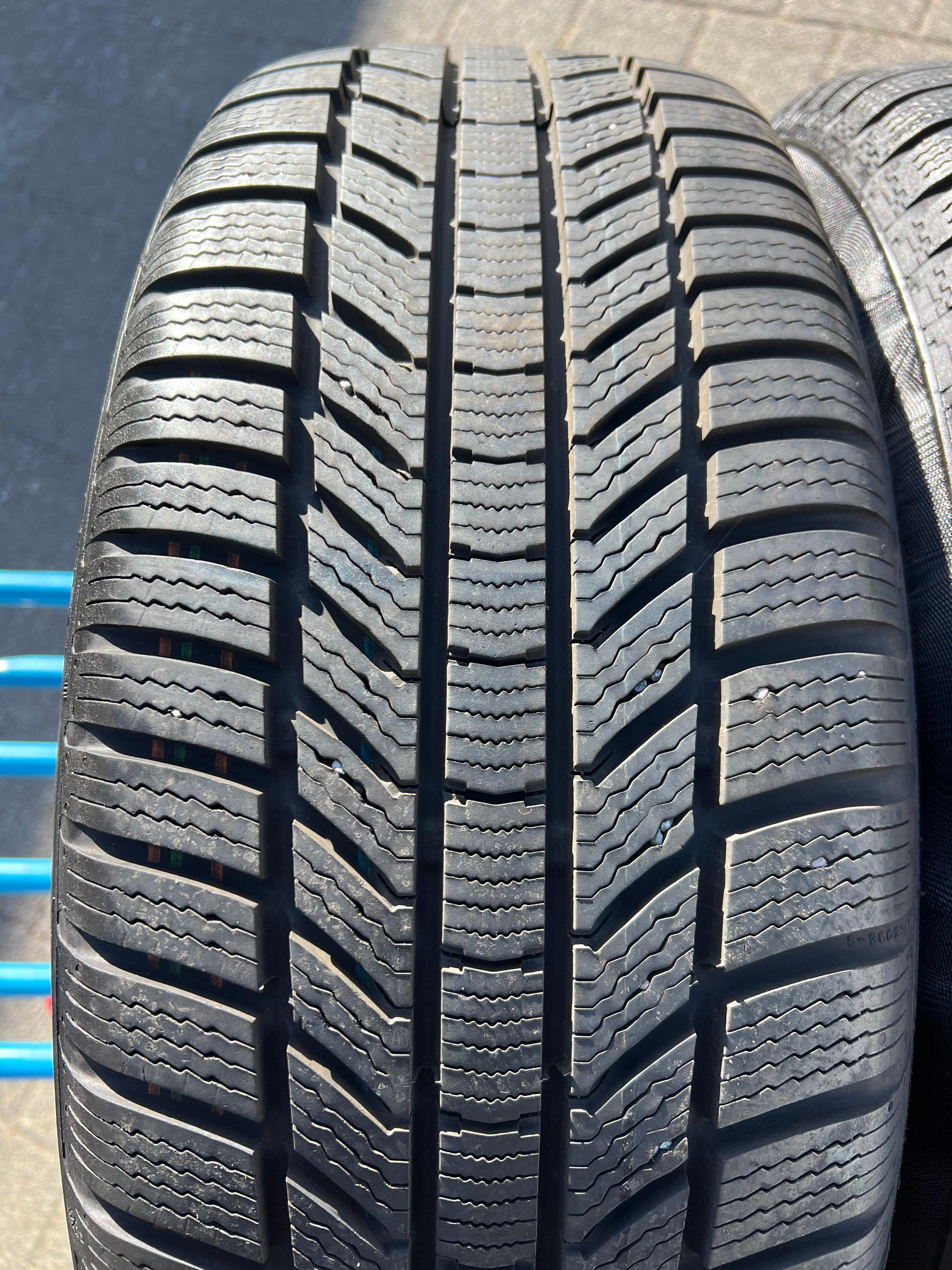 1 x 225/55R17 101V Winterreifen Continental Winter Contact TS870P 7,5-8mm 2023 XL