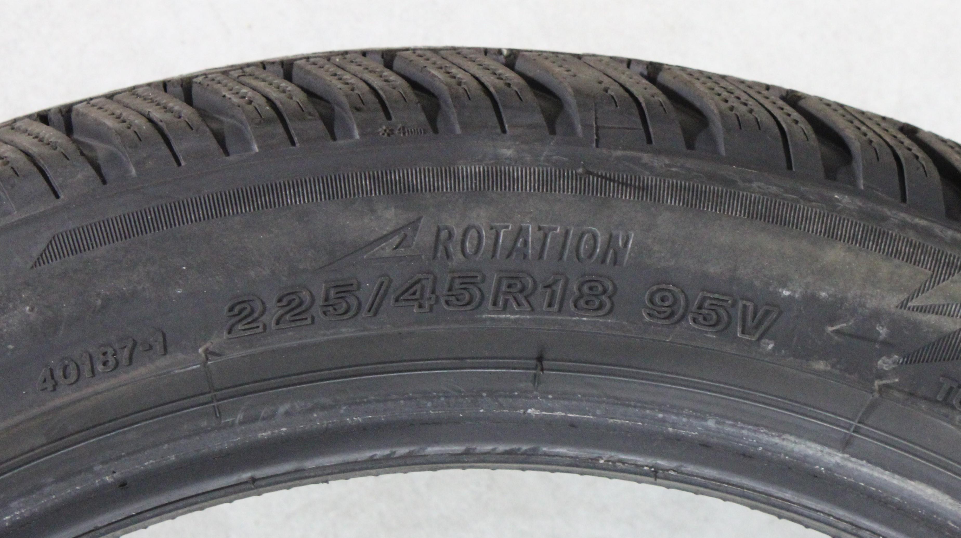 2 x 225/45R18 95V Winterreifen Bridgestone Blizzak LM005 7-7,5mm 2016