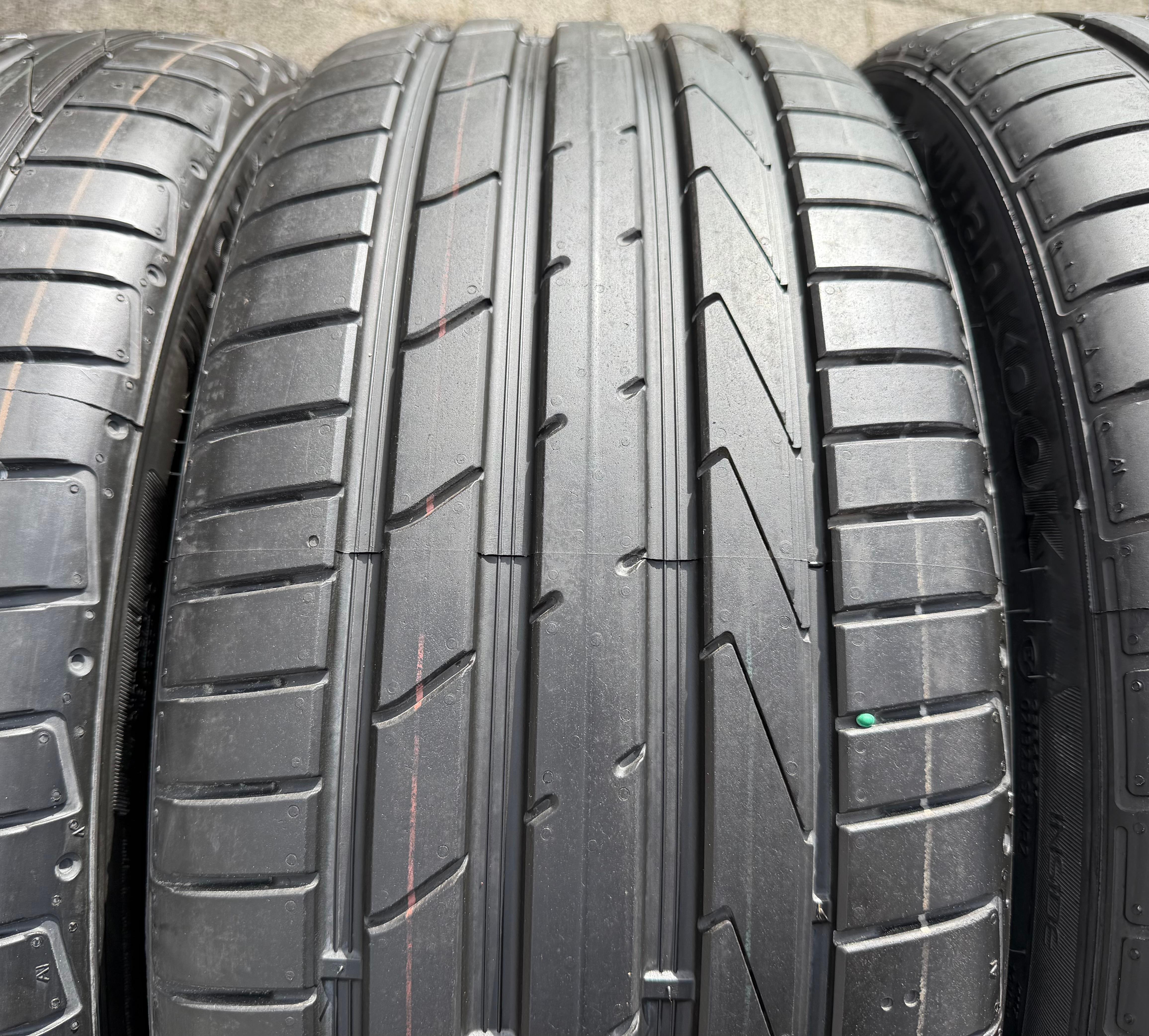 4 originele 19" lichtmetalen zomerwielen Audi Q2 SQ2 81A601025AN 235/40R19 96Y Hankook