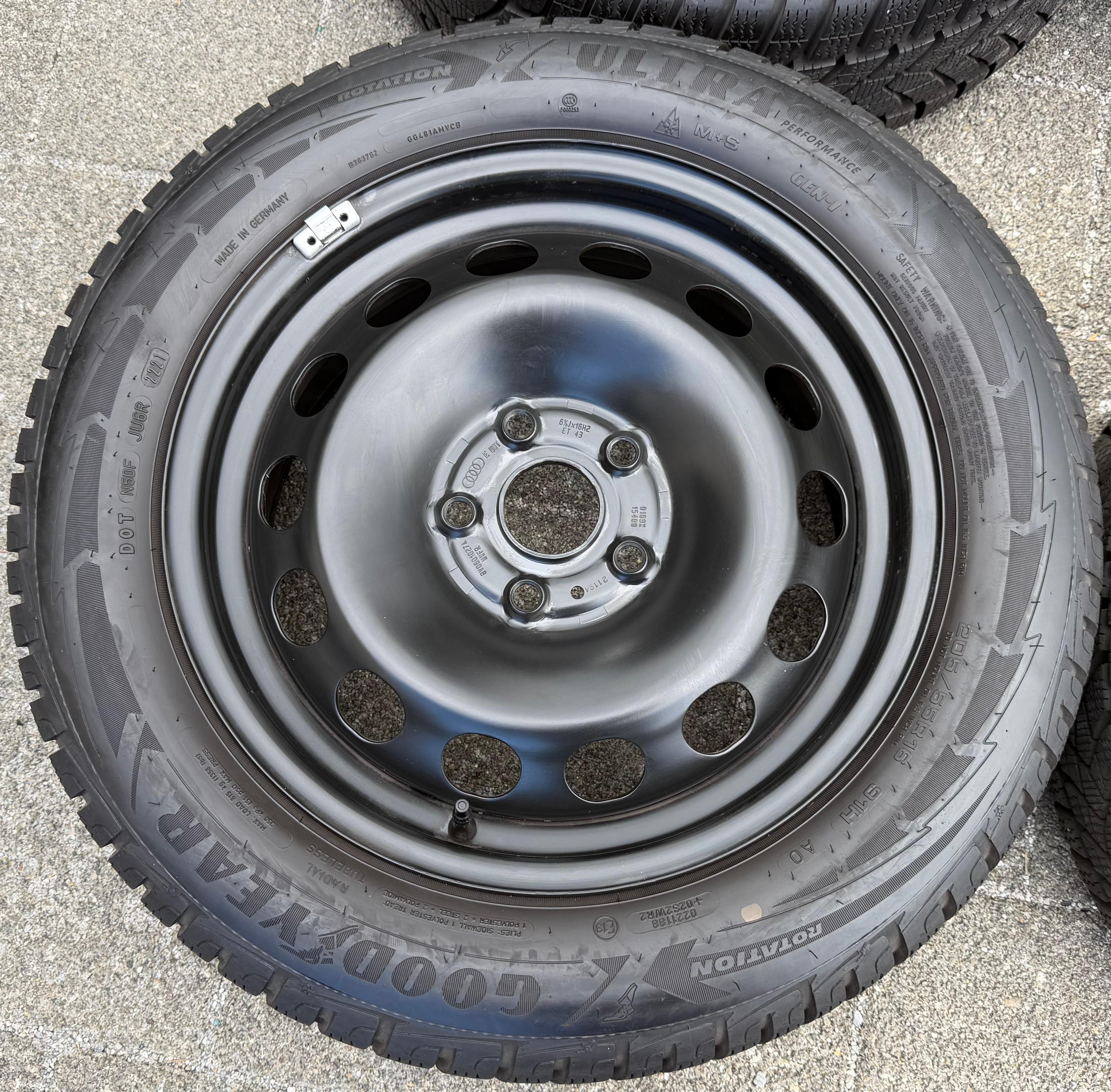 4 Winterräder Audi A3 8V Sportback Cabrio  205/55R16 91H Goodyear 8V0601027A